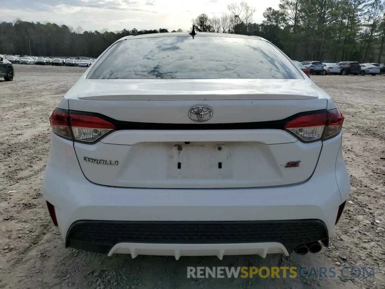 6 Photograph of a damaged car 5YFS4MCE6NP121219 TOYOTA COROLLA 2022