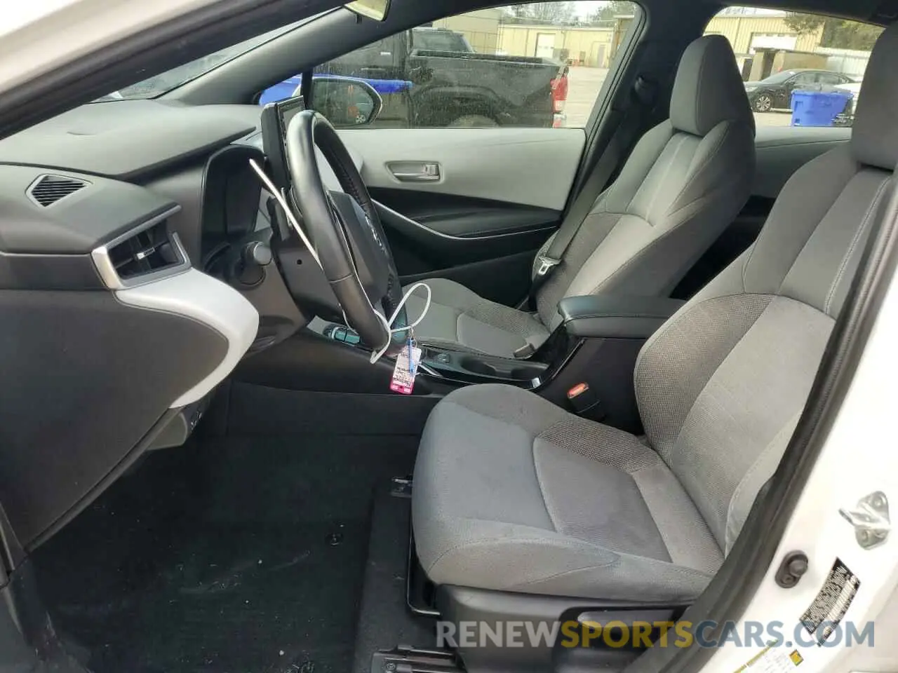 7 Photograph of a damaged car 5YFS4MCE6NP121219 TOYOTA COROLLA 2022