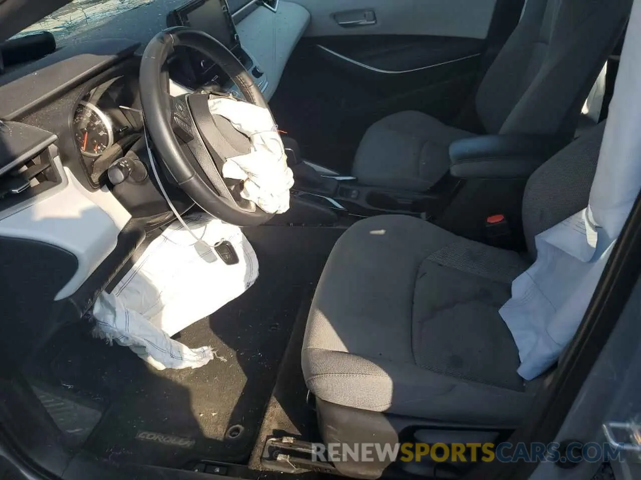 7 Photograph of a damaged car 5YFS4MCE6NP121446 TOYOTA COROLLA 2022
