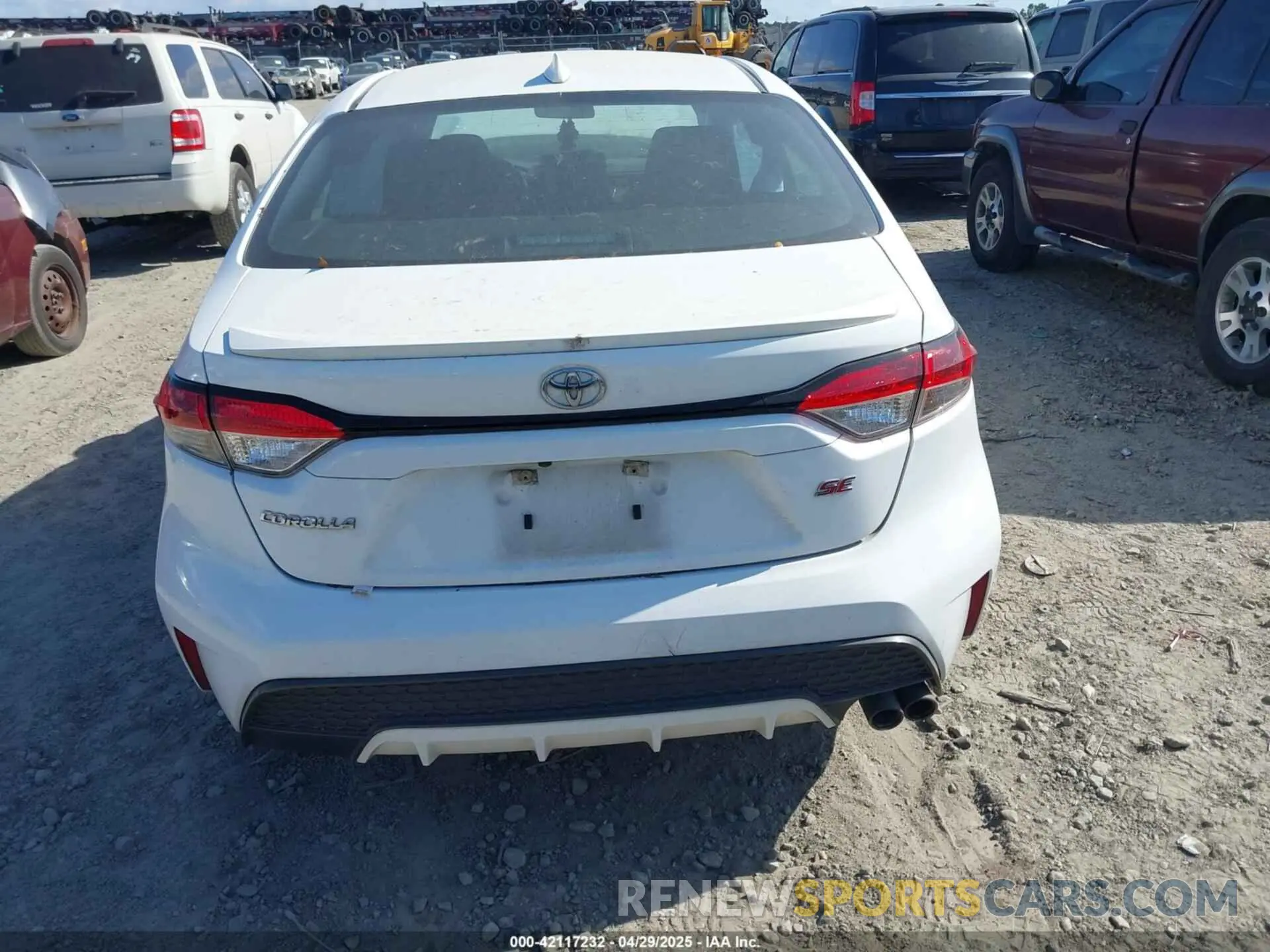 15 Photograph of a damaged car 5YFS4MCE6NP127232 TOYOTA COROLLA 2022