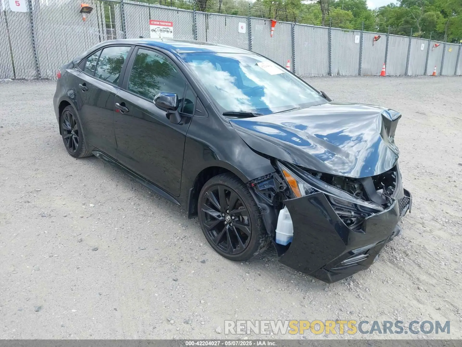 1 Photograph of a damaged car 5YFS4MCE6NP127683 TOYOTA COROLLA 2022