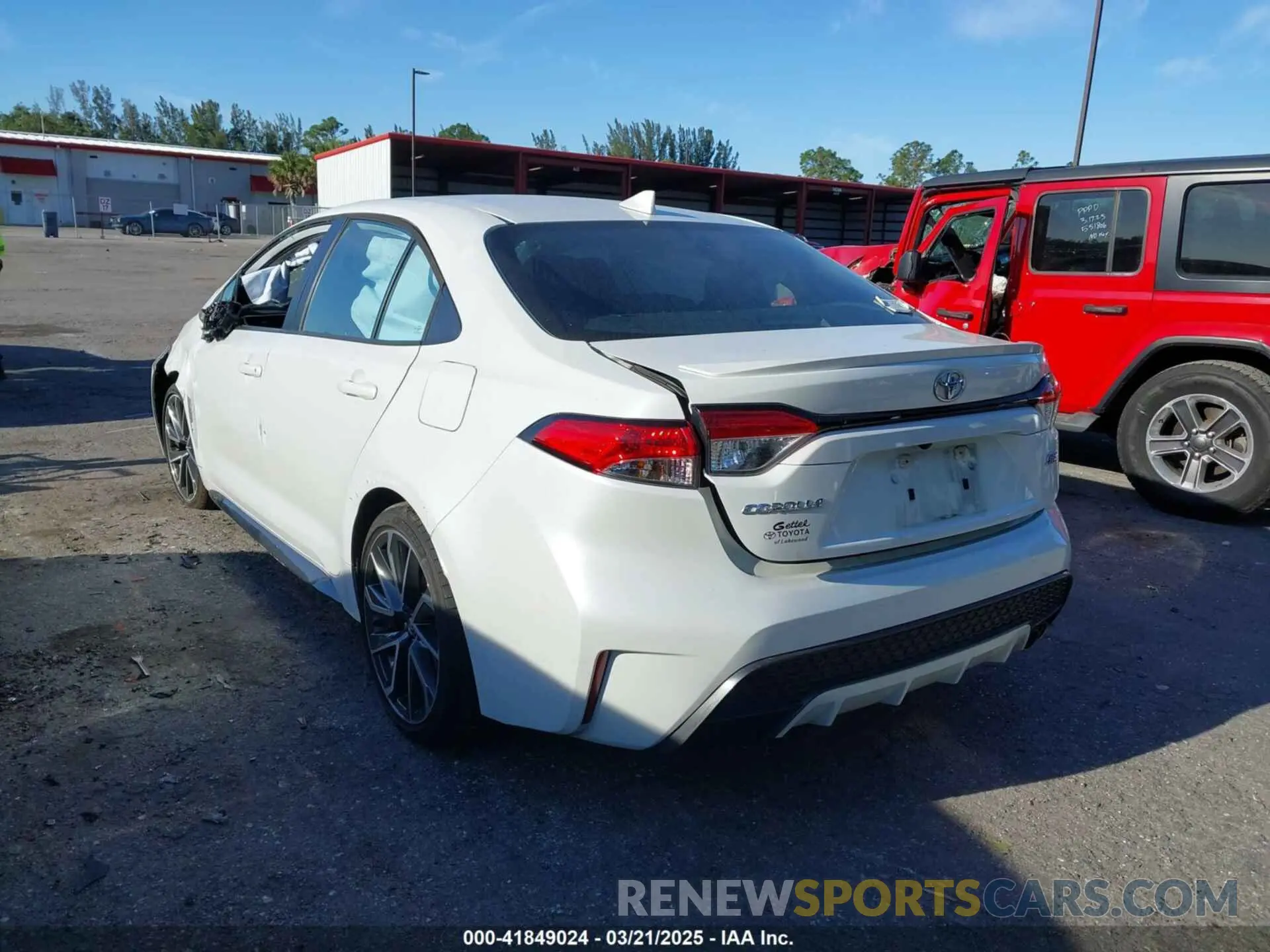 12 Photograph of a damaged car 5YFS4MCE6NP133516 TOYOTA COROLLA 2022