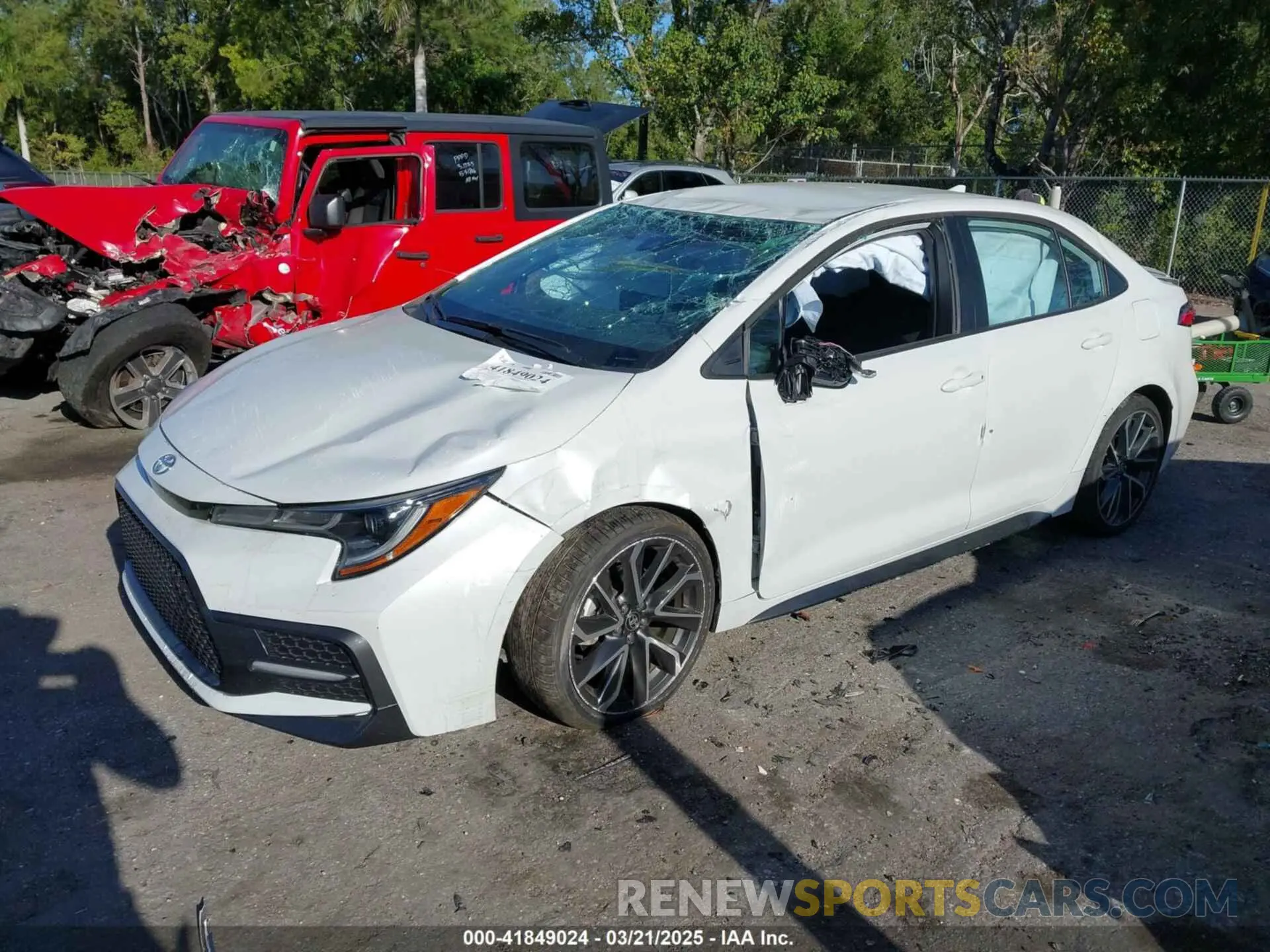 2 Photograph of a damaged car 5YFS4MCE6NP133516 TOYOTA COROLLA 2022