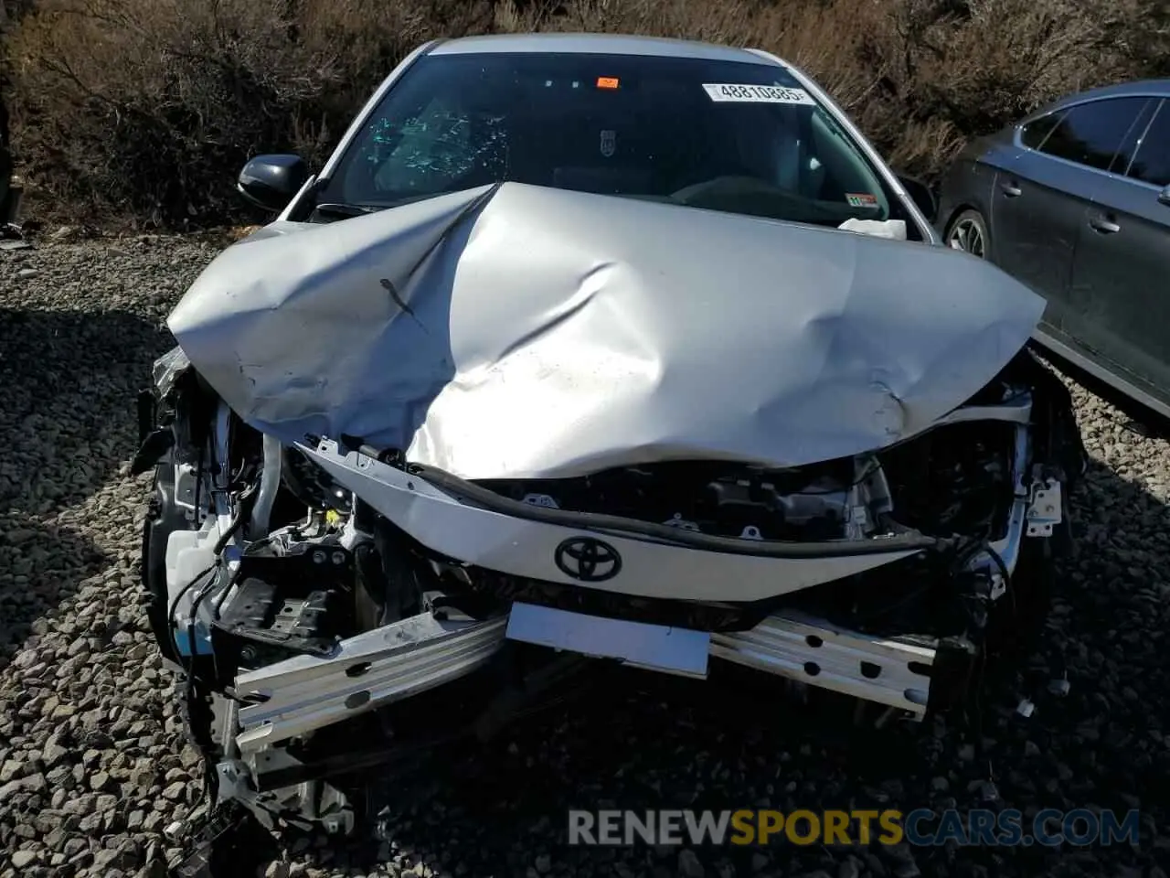 5 Photograph of a damaged car 5YFS4MCE6NP135623 TOYOTA COROLLA 2022
