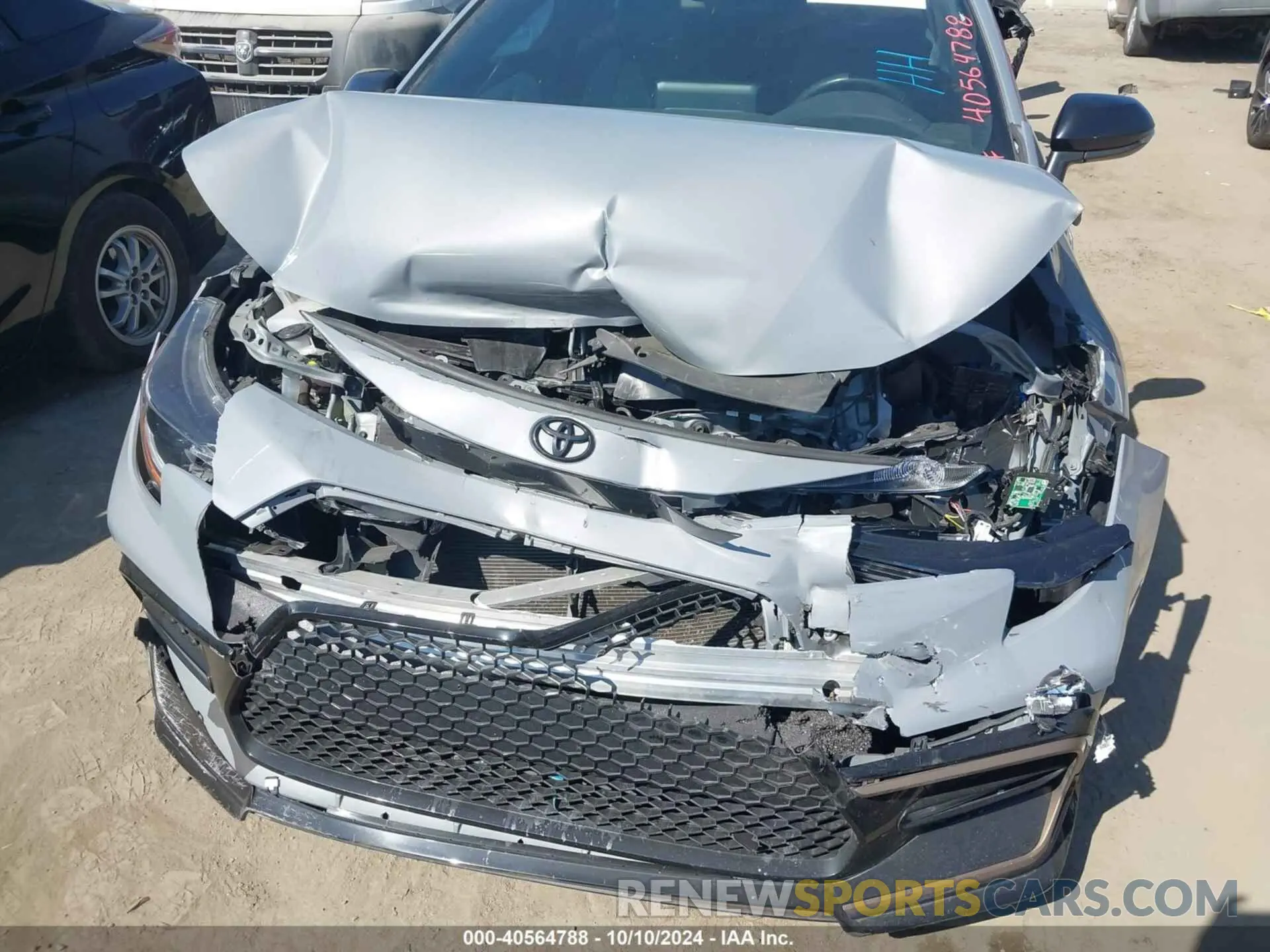 6 Photograph of a damaged car 5YFS4MCE6NP138120 TOYOTA COROLLA 2022