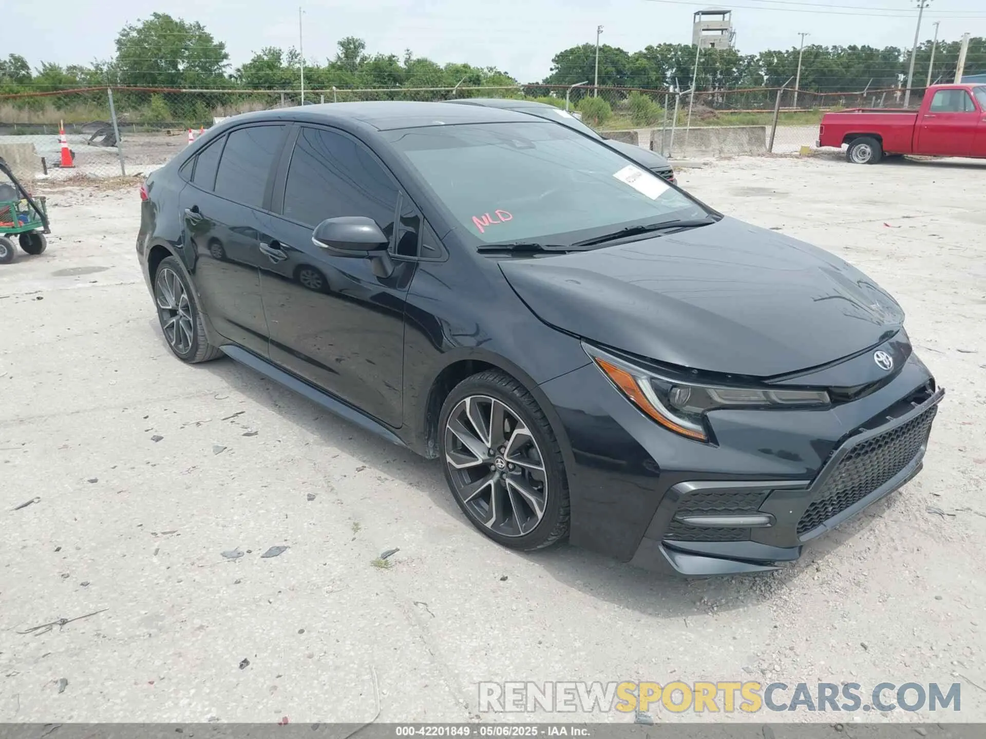 1 Photograph of a damaged car 5YFS4MCE7NP100038 TOYOTA COROLLA 2022