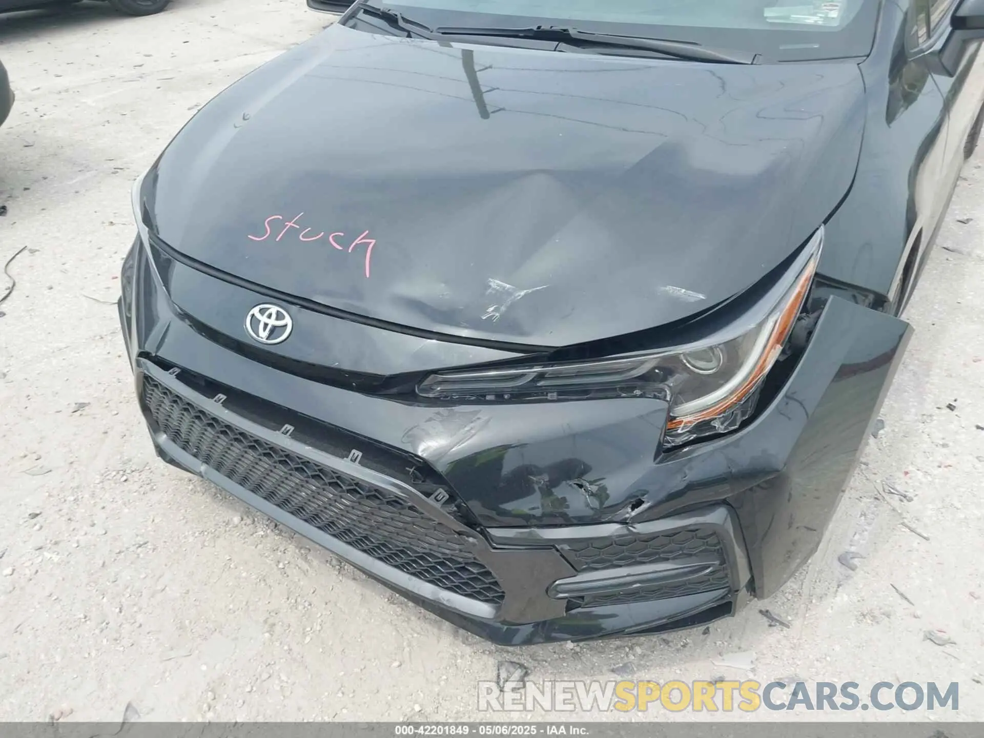 18 Photograph of a damaged car 5YFS4MCE7NP100038 TOYOTA COROLLA 2022
