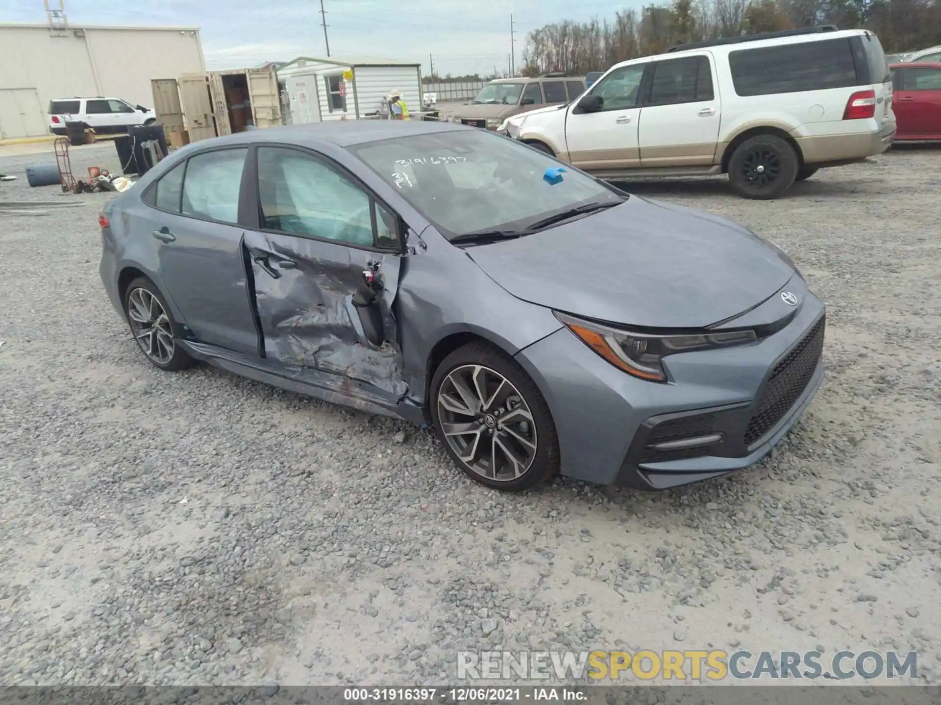 1 Photograph of a damaged car 5YFS4MCE7NP100587 TOYOTA COROLLA 2022