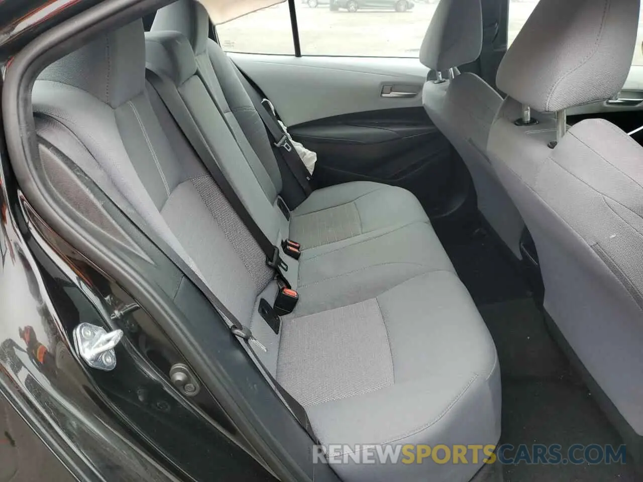 10 Photograph of a damaged car 5YFS4MCE7NP107040 TOYOTA COROLLA 2022