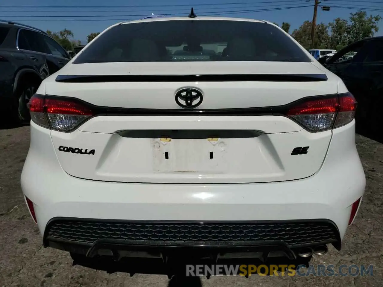 6 Photograph of a damaged car 5YFS4MCE7NP114389 TOYOTA COROLLA 2022