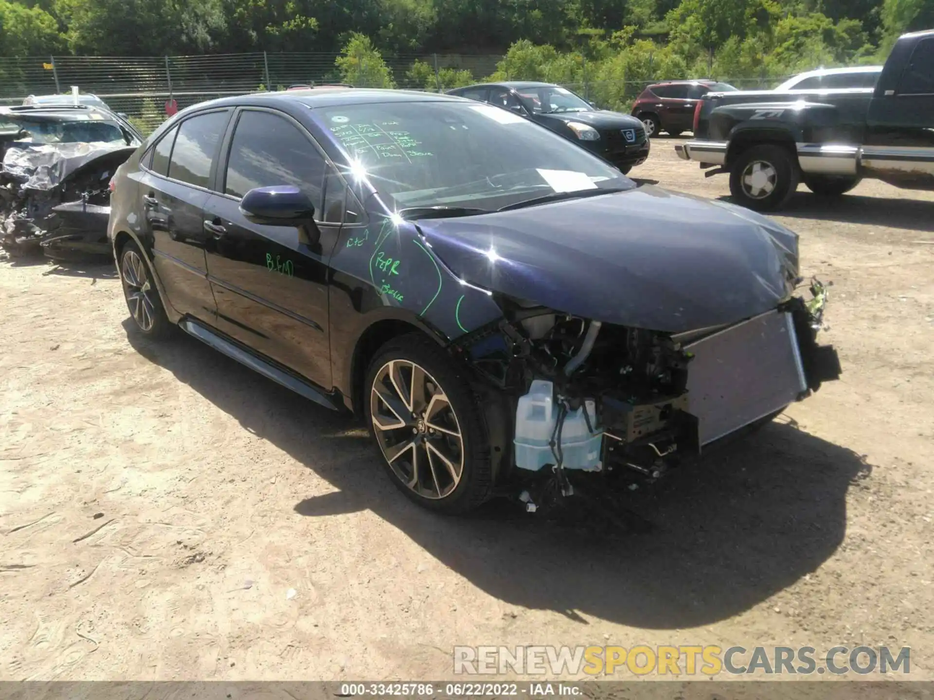 1 Photograph of a damaged car 5YFS4MCE7NP114943 TOYOTA COROLLA 2022