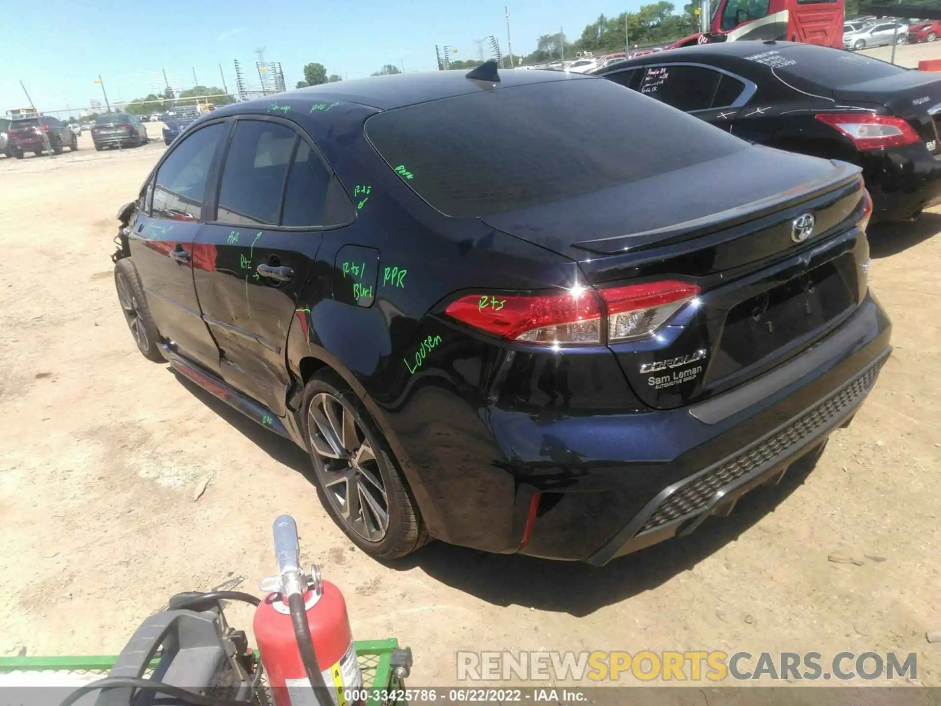 3 Photograph of a damaged car 5YFS4MCE7NP114943 TOYOTA COROLLA 2022