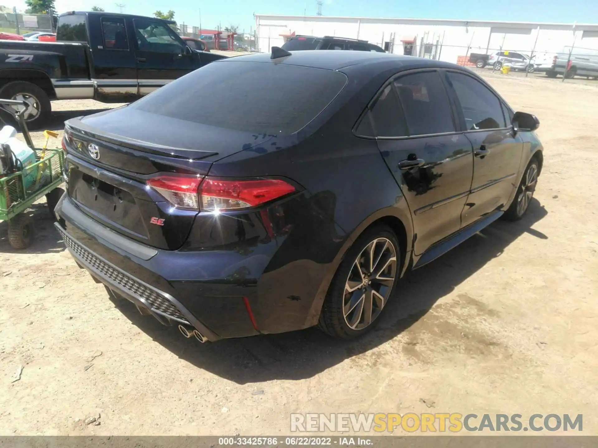 4 Photograph of a damaged car 5YFS4MCE7NP114943 TOYOTA COROLLA 2022