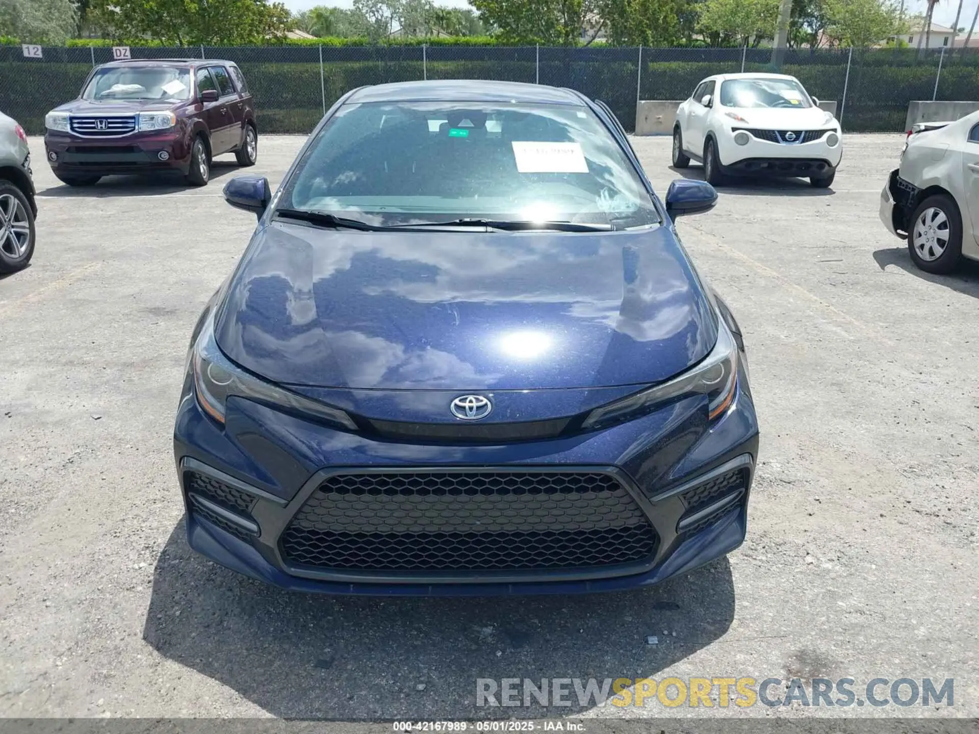 12 Photograph of a damaged car 5YFS4MCE7NP116448 TOYOTA COROLLA 2022