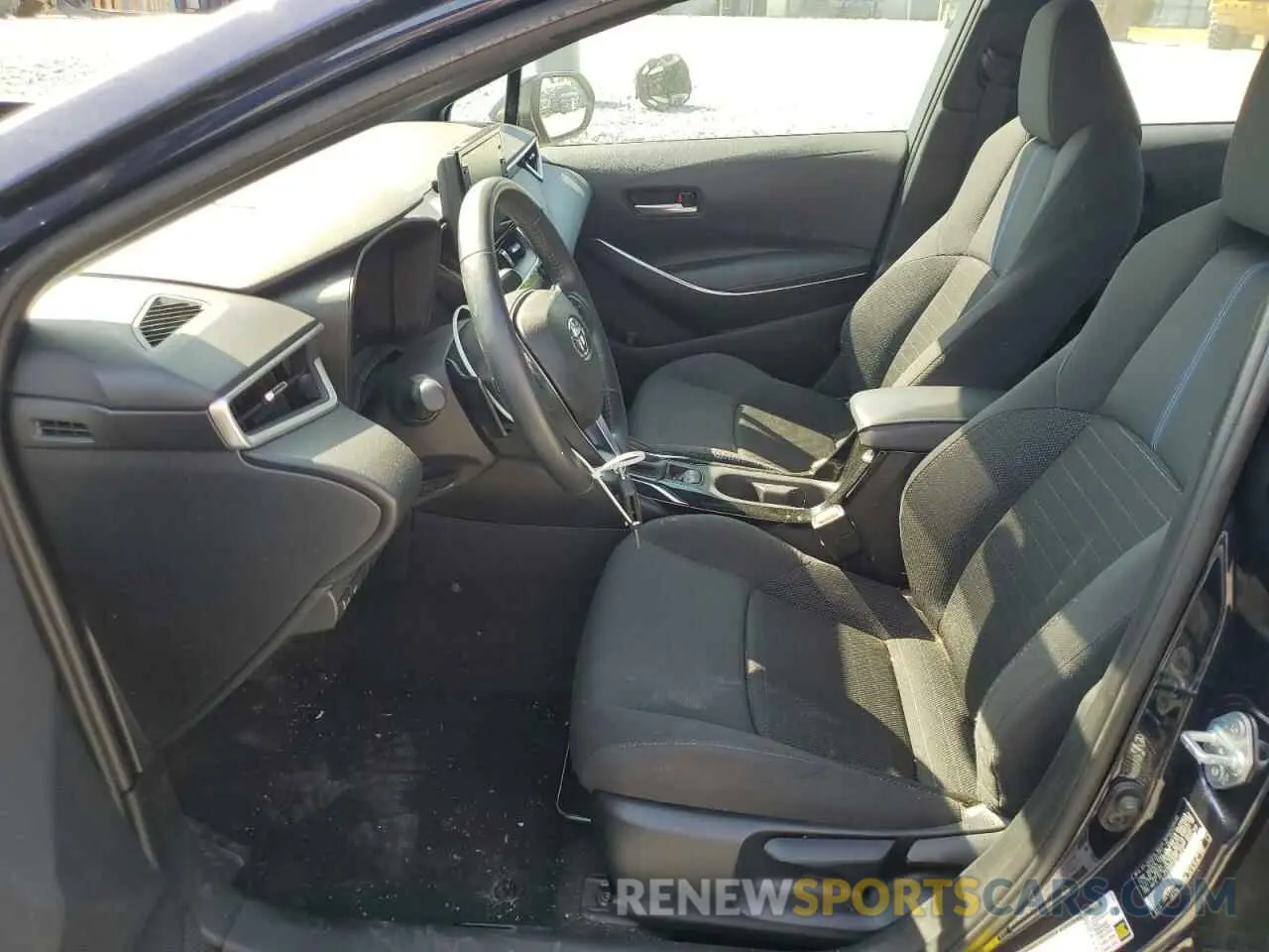 7 Photograph of a damaged car 5YFS4MCE7NP118815 TOYOTA COROLLA 2022