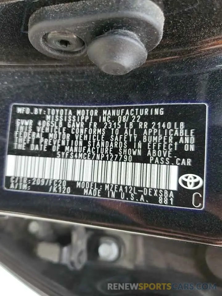 13 Photograph of a damaged car 5YFS4MCE7NP127790 TOYOTA COROLLA 2022