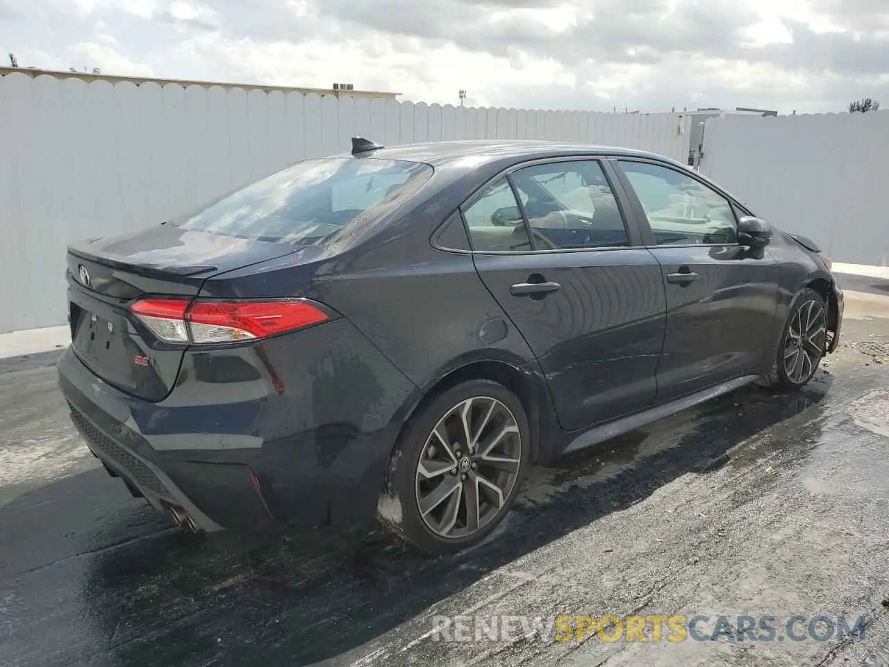 3 Photograph of a damaged car 5YFS4MCE7NP133802 TOYOTA COROLLA 2022