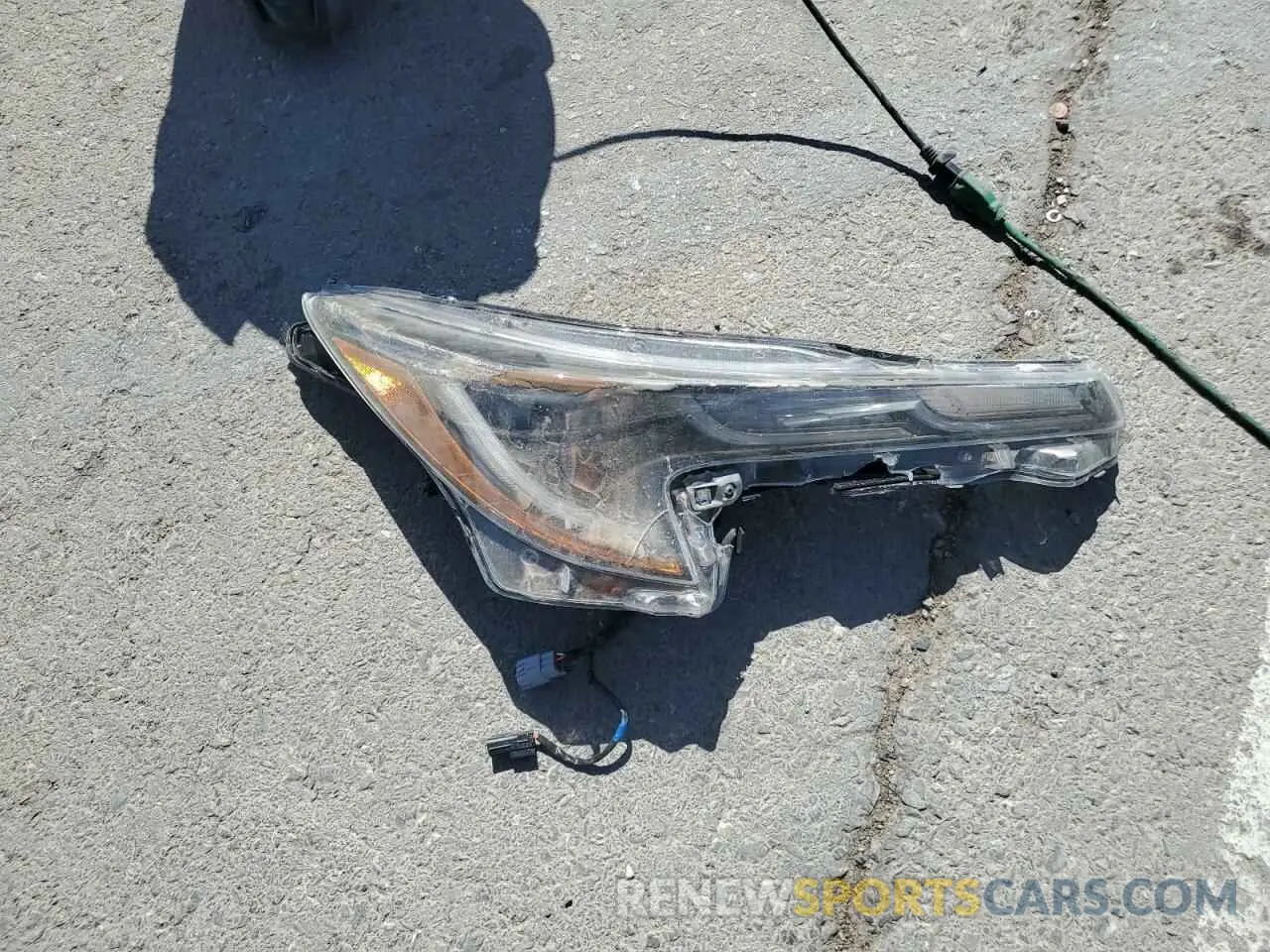 14 Photograph of a damaged car 5YFS4MCE8NP102882 TOYOTA COROLLA 2022