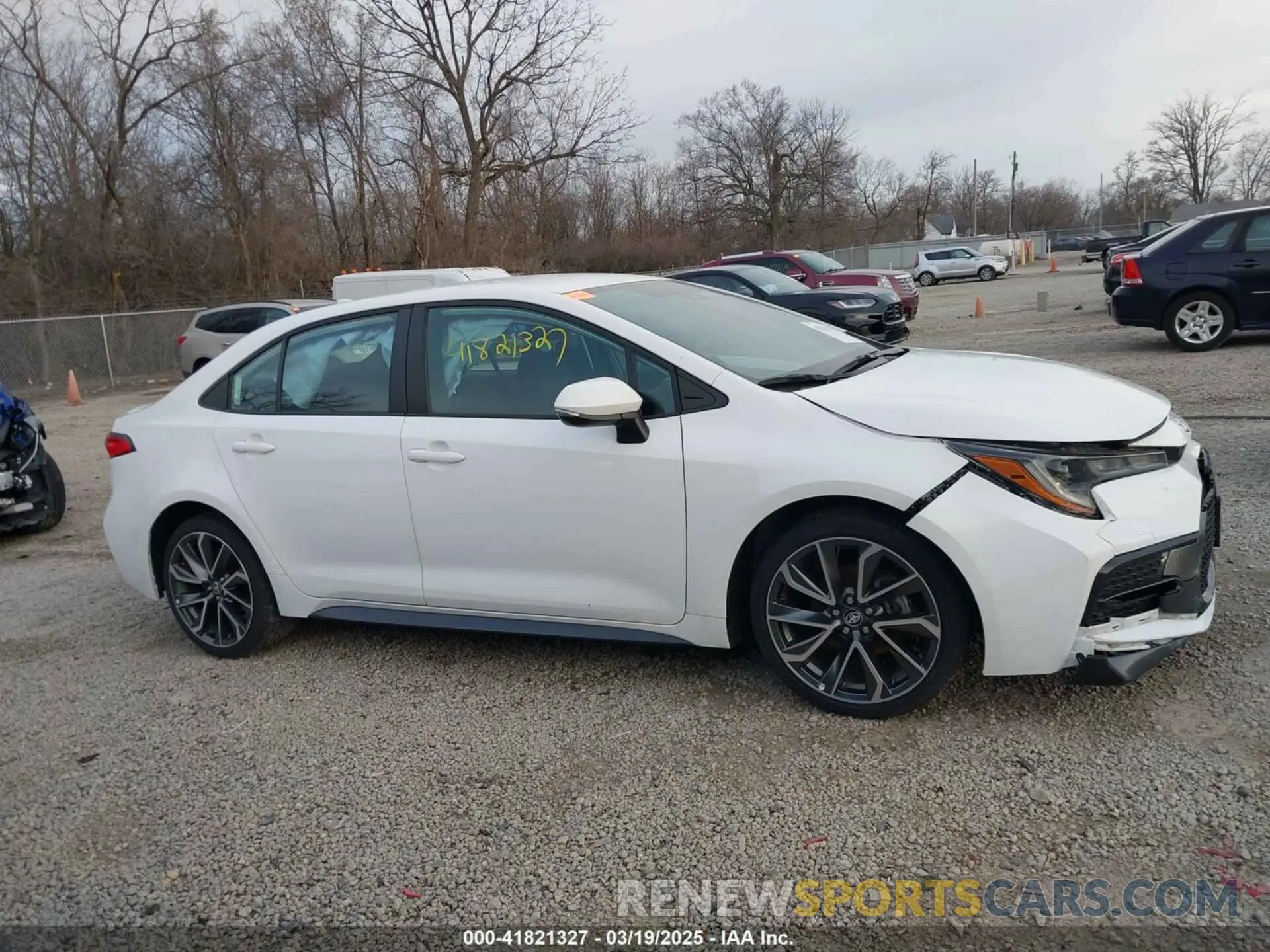 13 Photograph of a damaged car 5YFS4MCE8NP109413 TOYOTA COROLLA 2022