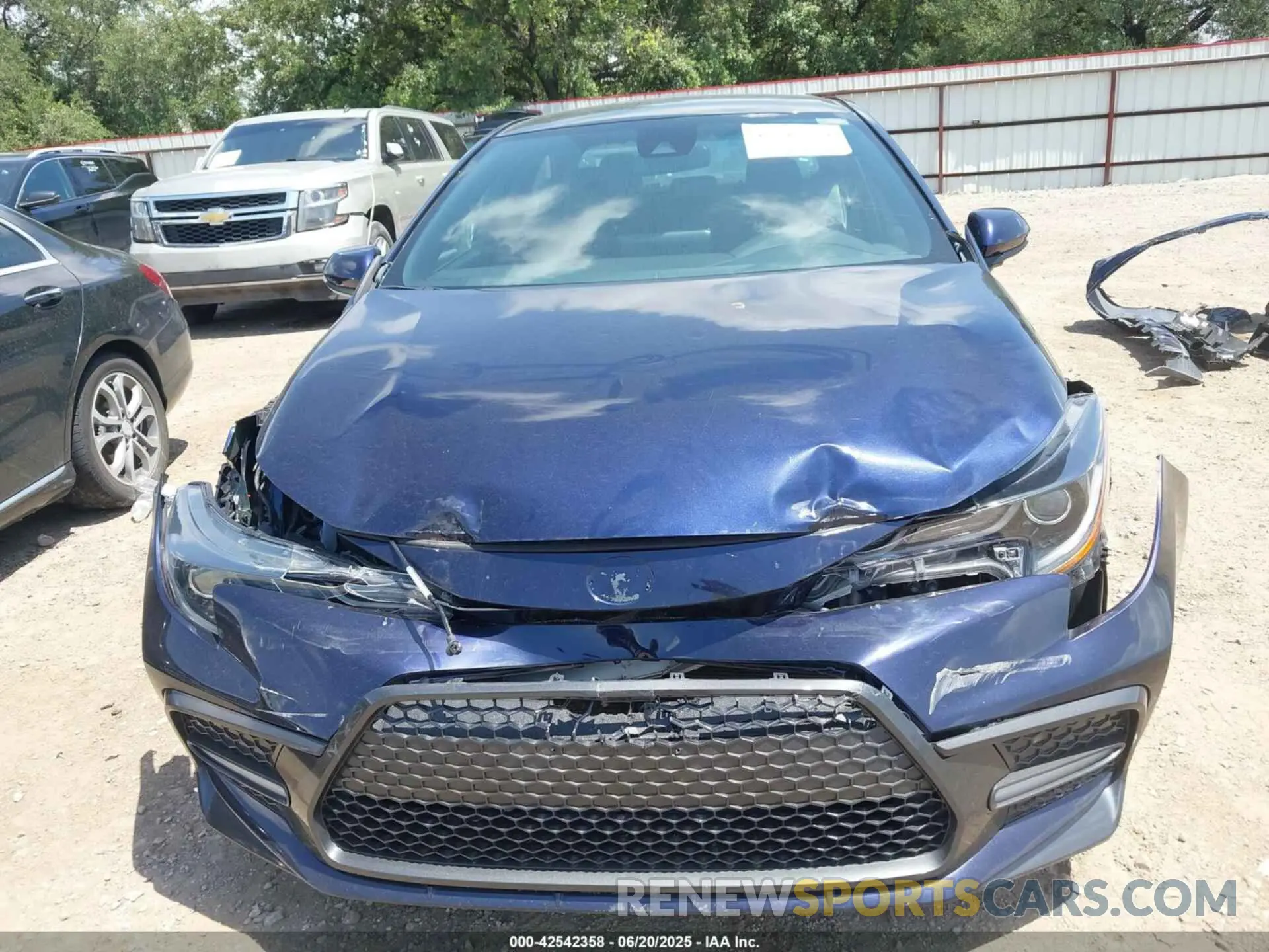 13 Photograph of a damaged car 5YFS4MCE8NP116913 TOYOTA COROLLA 2022