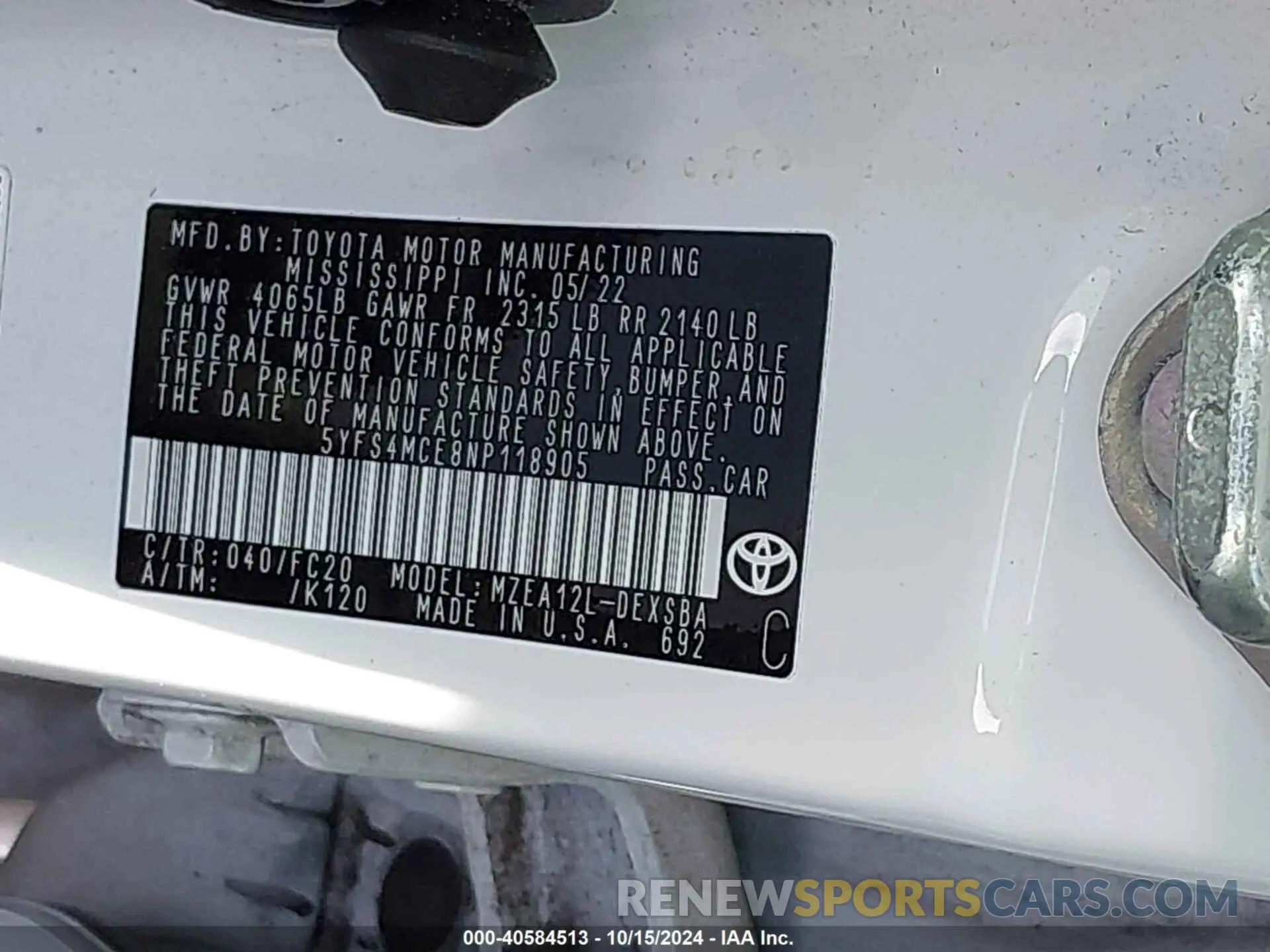 9 Photograph of a damaged car 5YFS4MCE8NP118905 TOYOTA COROLLA 2022