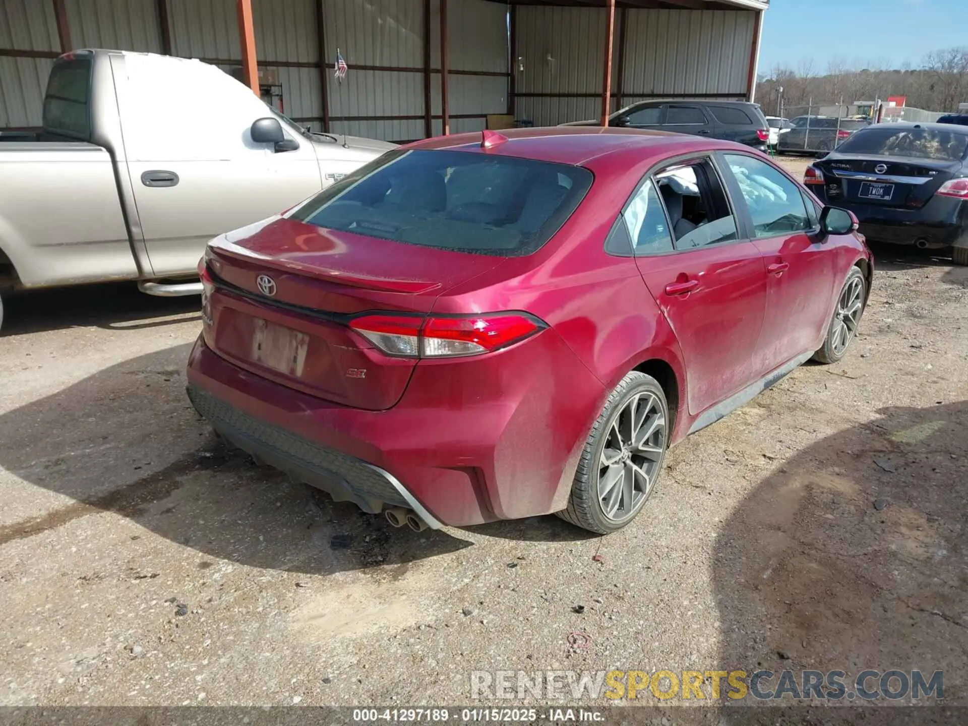 4 Photograph of a damaged car 5YFS4MCE9NP101028 TOYOTA COROLLA 2022