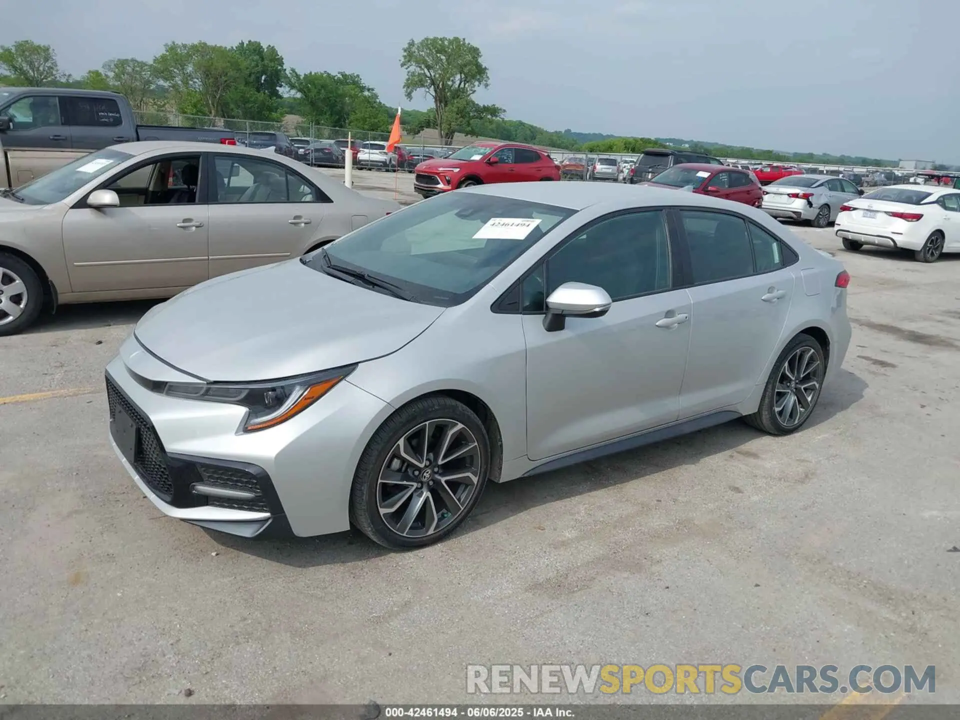 2 Photograph of a damaged car 5YFS4MCE9NP102745 TOYOTA COROLLA 2022