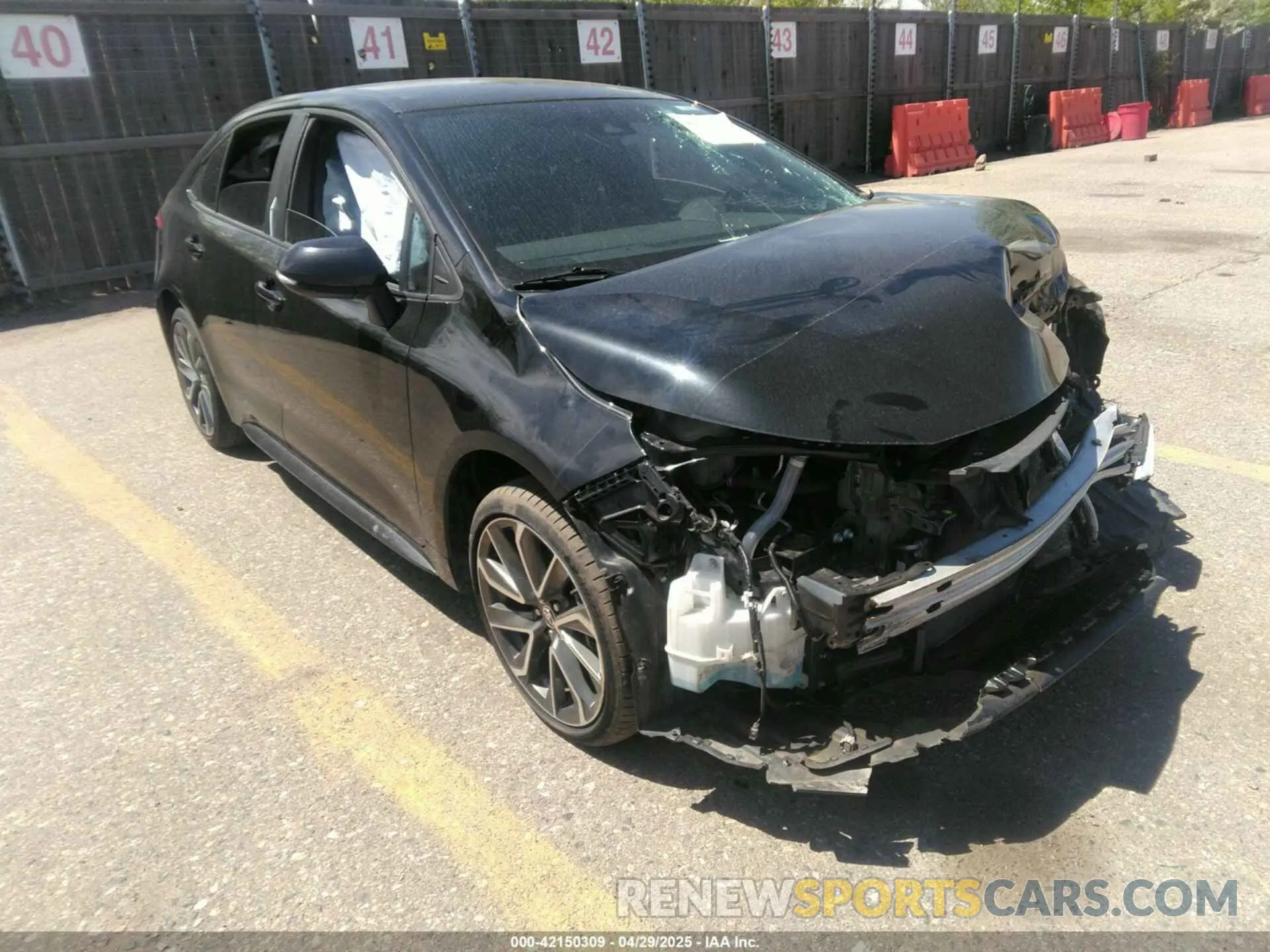 1 Photograph of a damaged car 5YFS4MCE9NP108397 TOYOTA COROLLA 2022