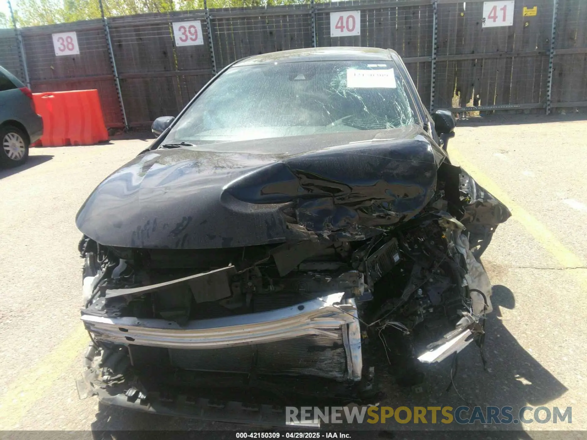 13 Photograph of a damaged car 5YFS4MCE9NP108397 TOYOTA COROLLA 2022