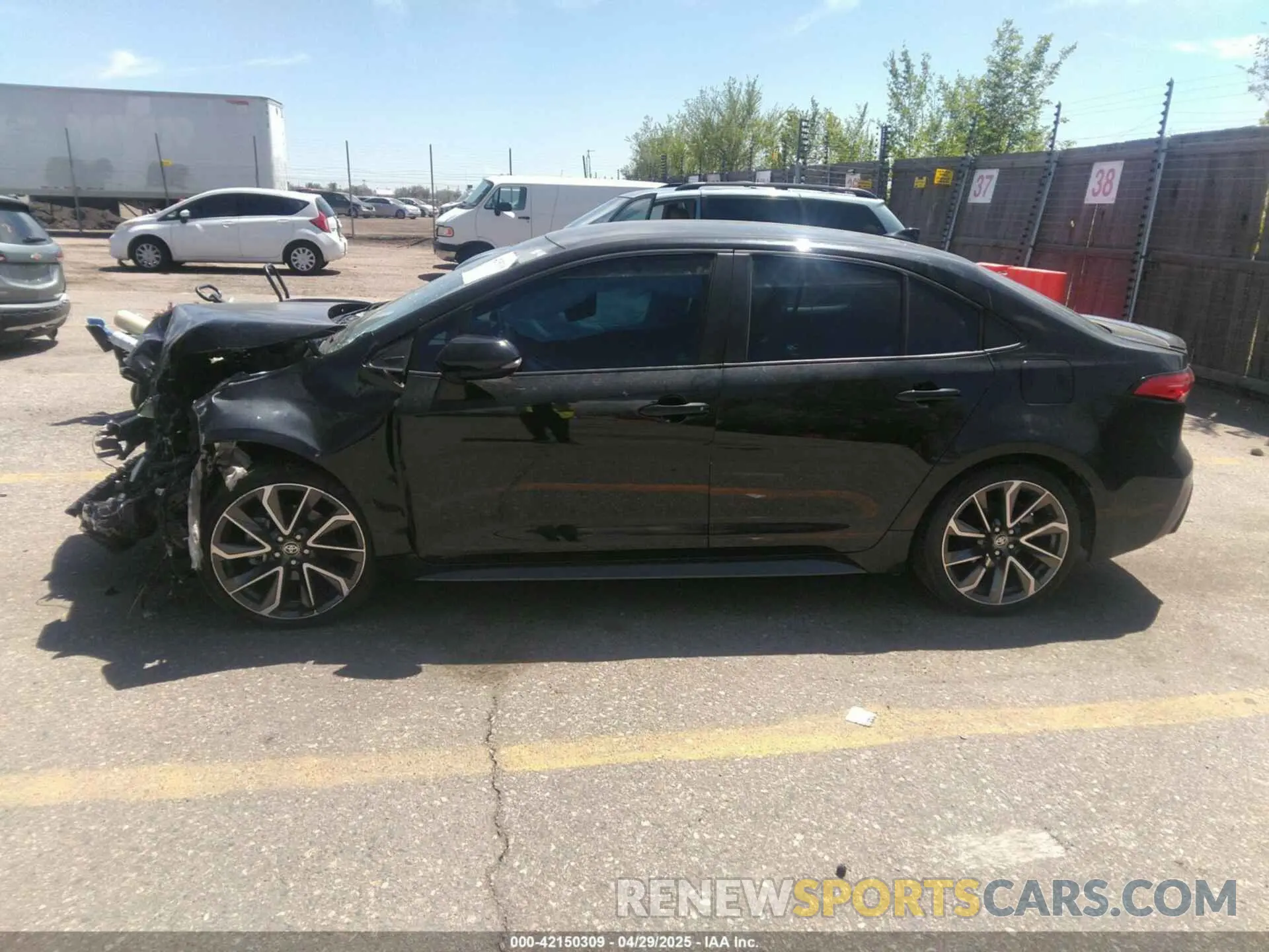 15 Photograph of a damaged car 5YFS4MCE9NP108397 TOYOTA COROLLA 2022
