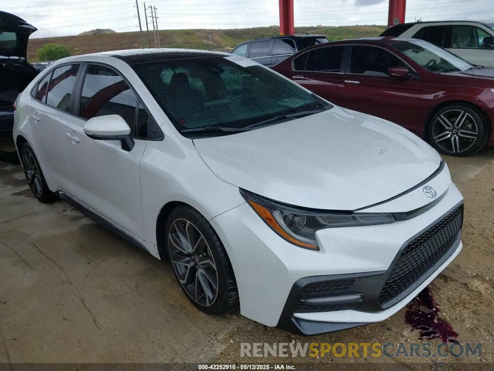 1 Photograph of a damaged car 5YFS4MCE9NP115592 TOYOTA COROLLA 2022