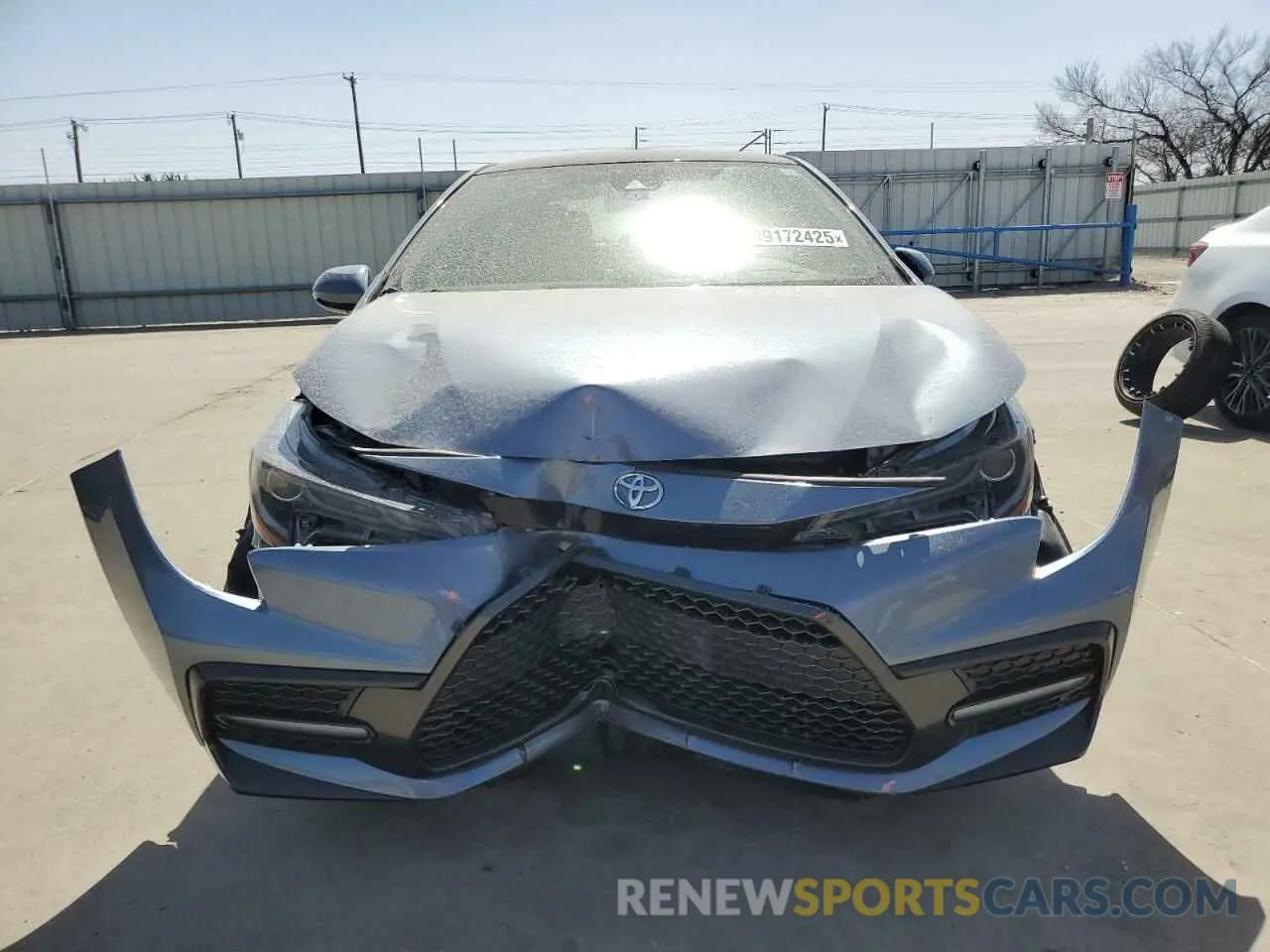 5 Photograph of a damaged car 5YFS4MCE9NP116418 TOYOTA COROLLA 2022