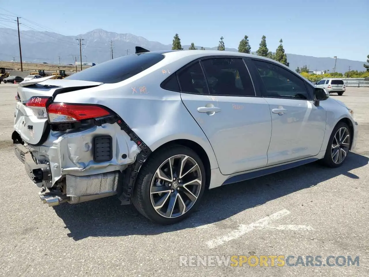 3 Photograph of a damaged car 5YFS4MCE9NP137687 TOYOTA COROLLA 2022