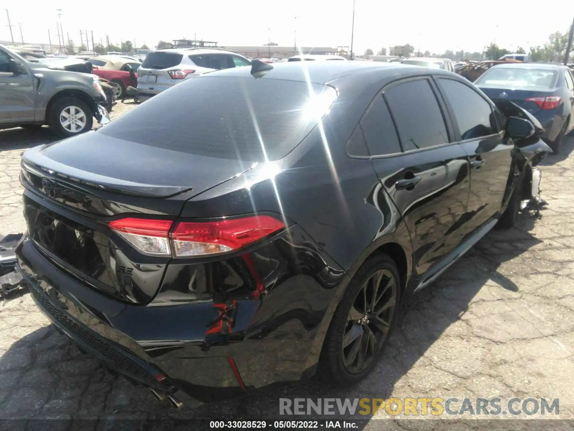 4 Photograph of a damaged car 5YFS4MCEXNP109686 TOYOTA COROLLA 2022