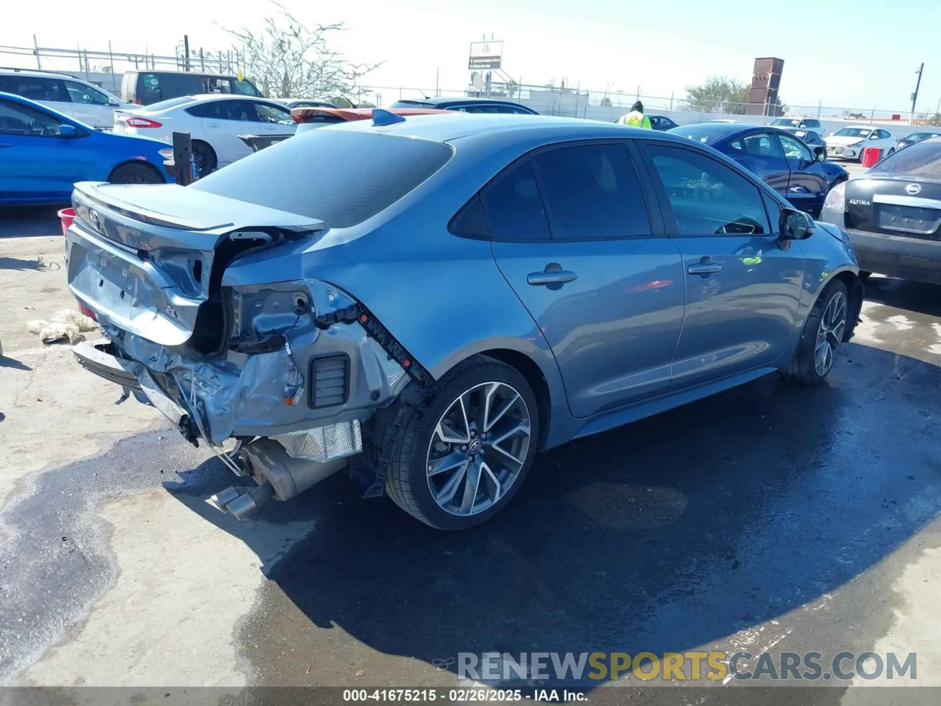 4 Photograph of a damaged car 5YFS4MCEXNP111602 TOYOTA COROLLA 2022