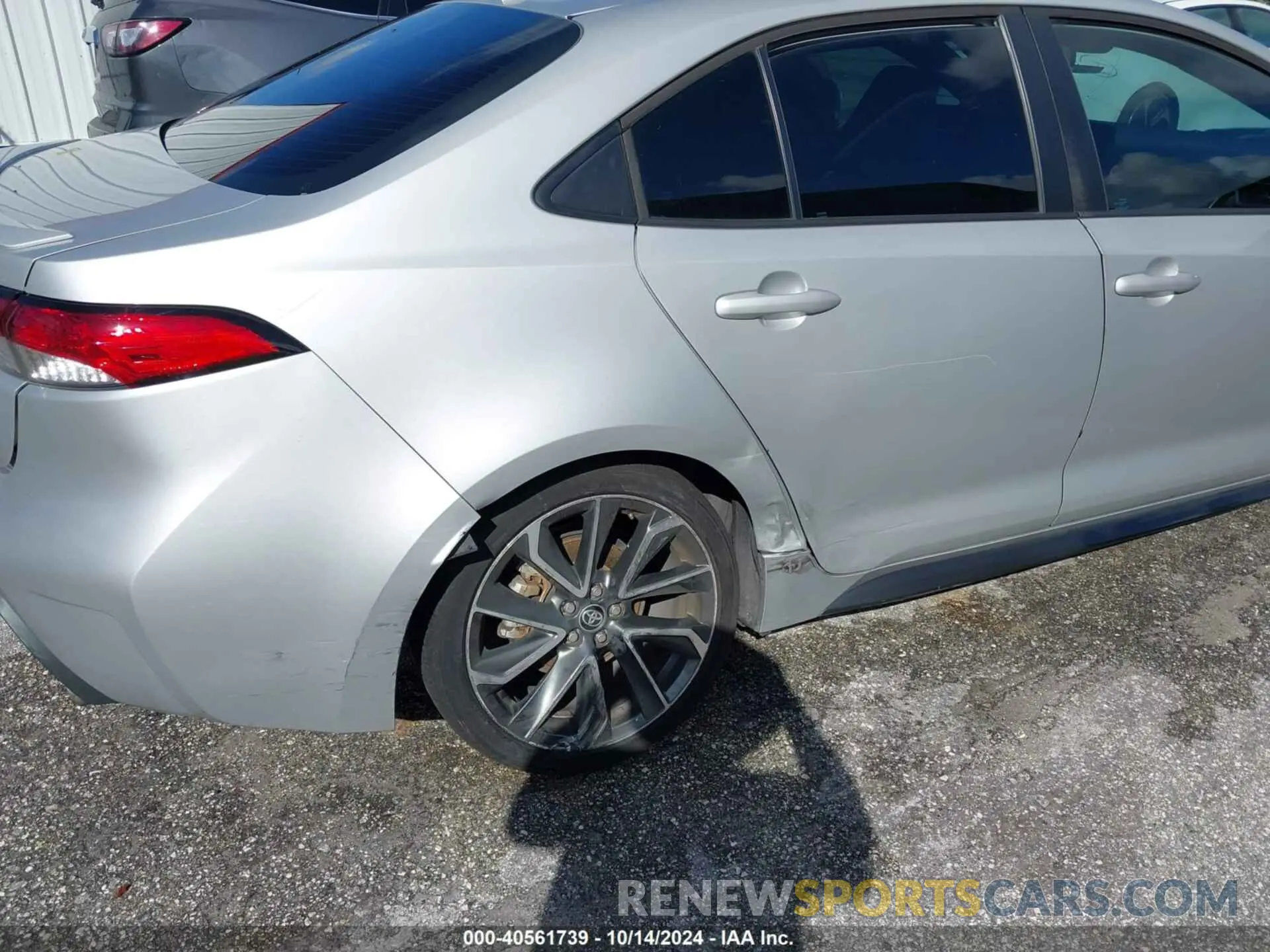 17 Photograph of a damaged car 5YFS4MCEXNP117660 TOYOTA COROLLA 2022