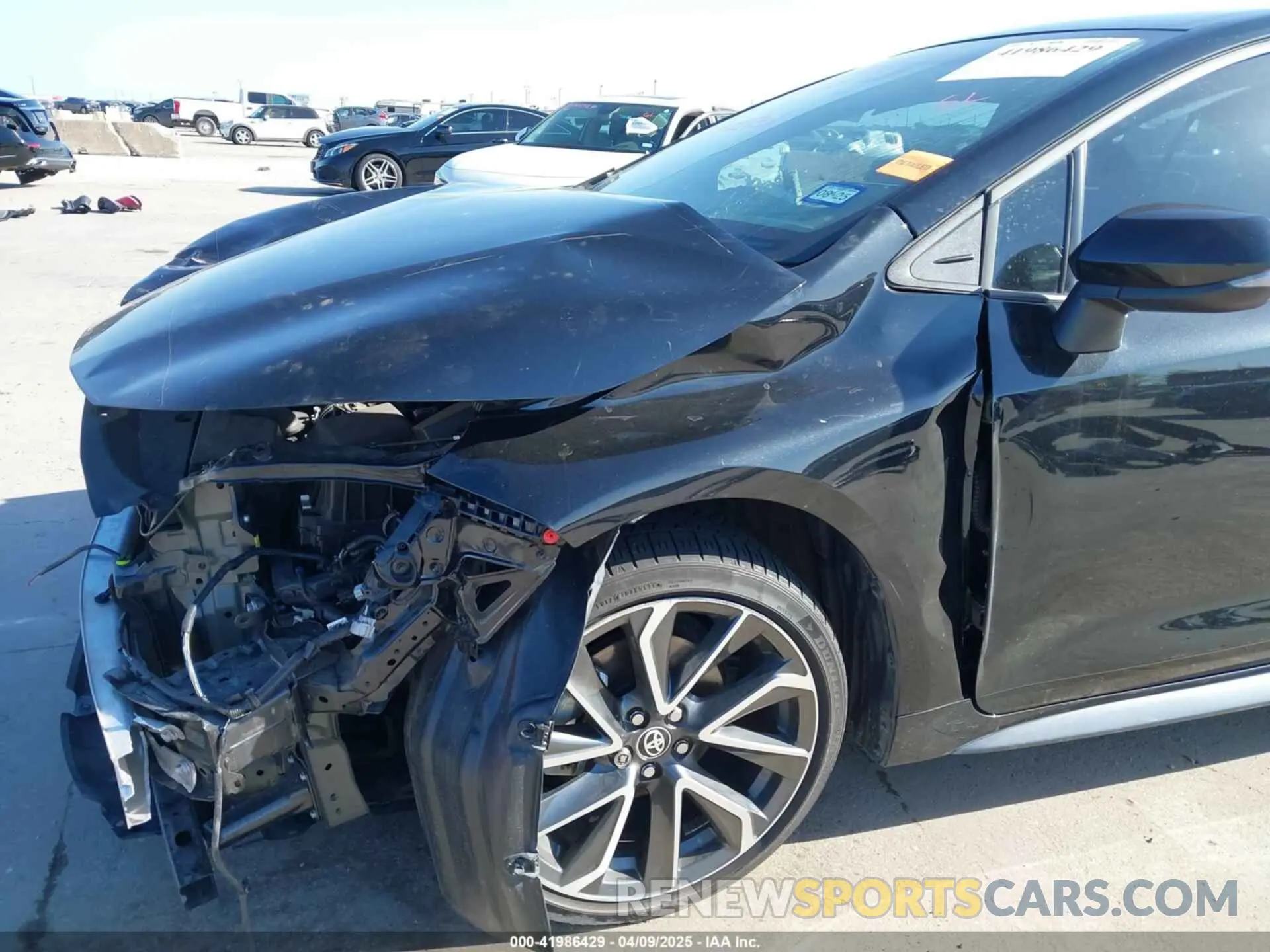 21 Photograph of a damaged car 5YFS4MCEXNP127699 TOYOTA COROLLA 2022