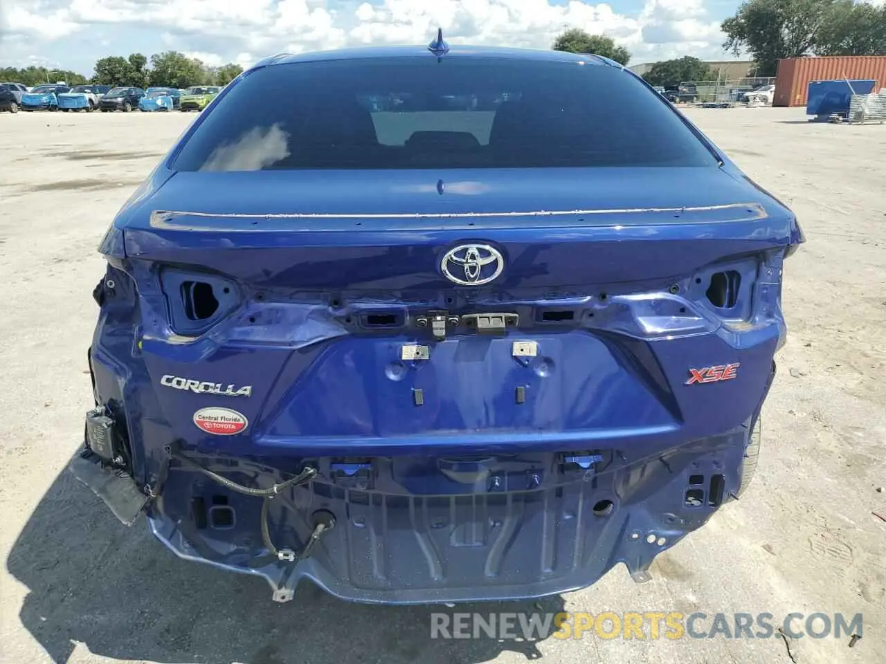 6 Photograph of a damaged car 5YFT4MCE0NP132575 TOYOTA COROLLA 2022