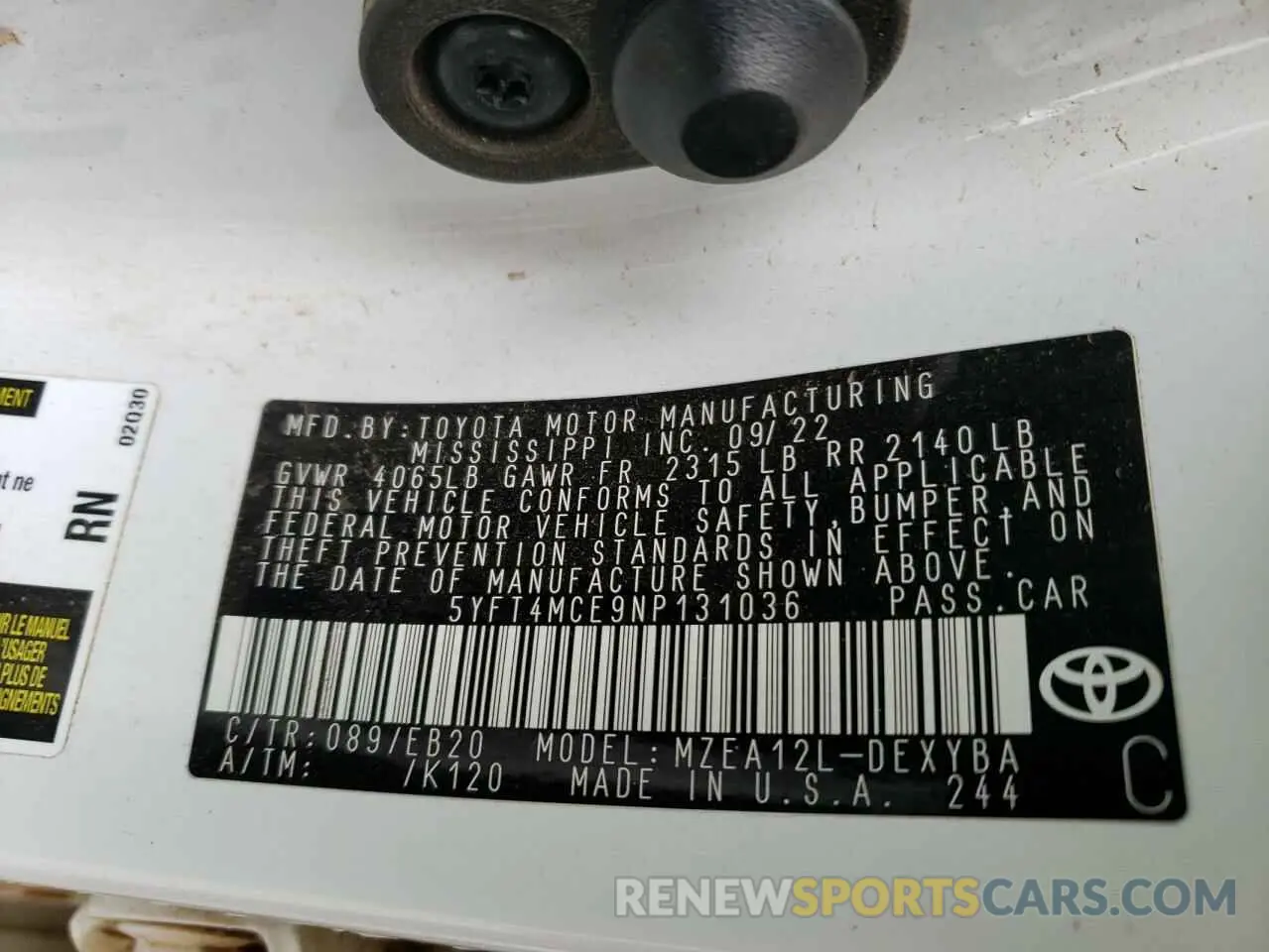 12 Photograph of a damaged car 5YFT4MCE9NP131036 TOYOTA COROLLA 2022