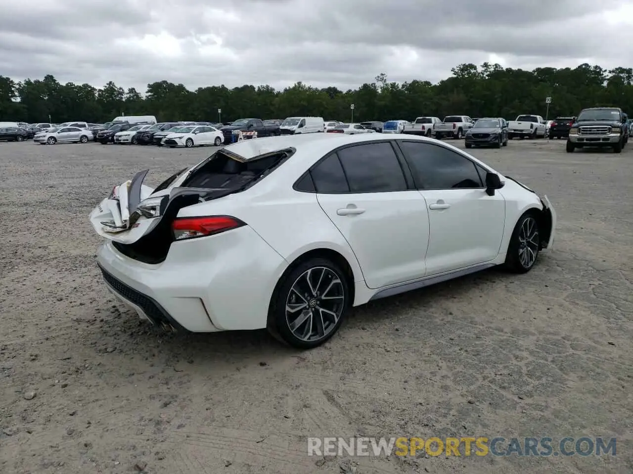 3 Photograph of a damaged car 5YFT4MCE9NP131036 TOYOTA COROLLA 2022