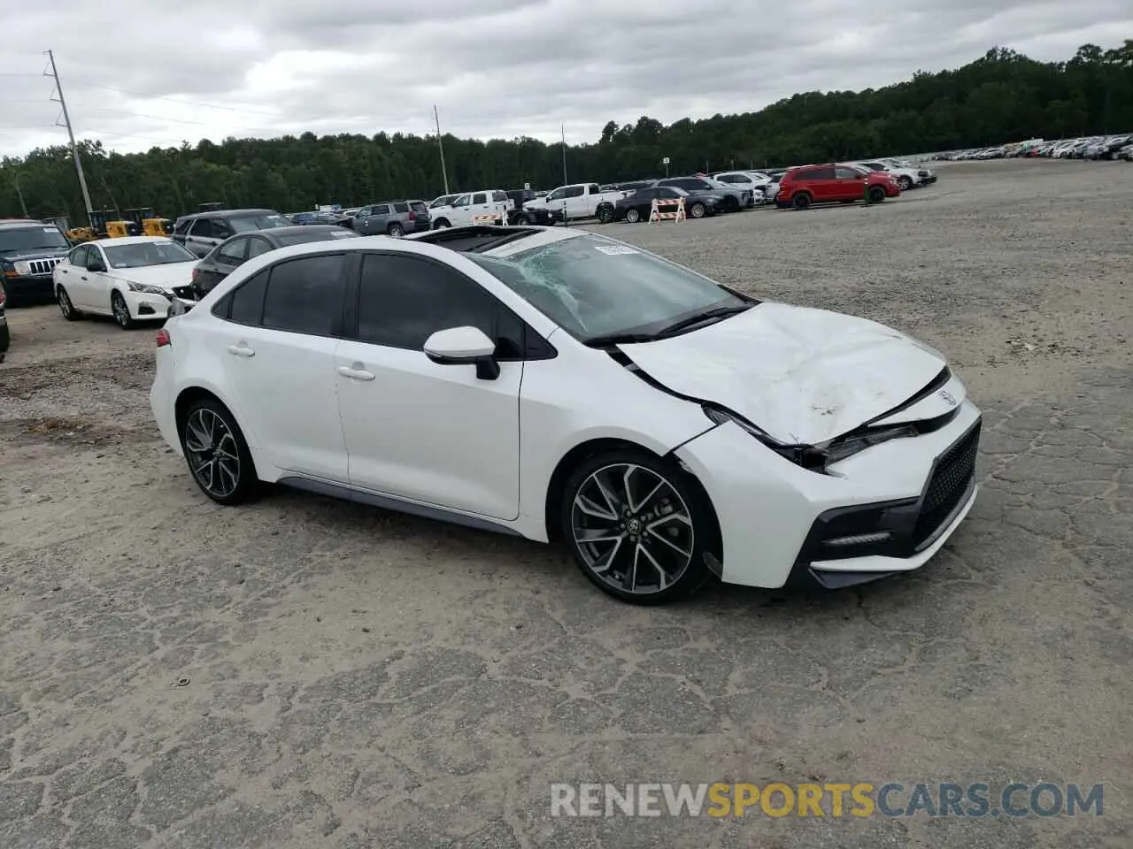 4 Photograph of a damaged car 5YFT4MCE9NP131036 TOYOTA COROLLA 2022