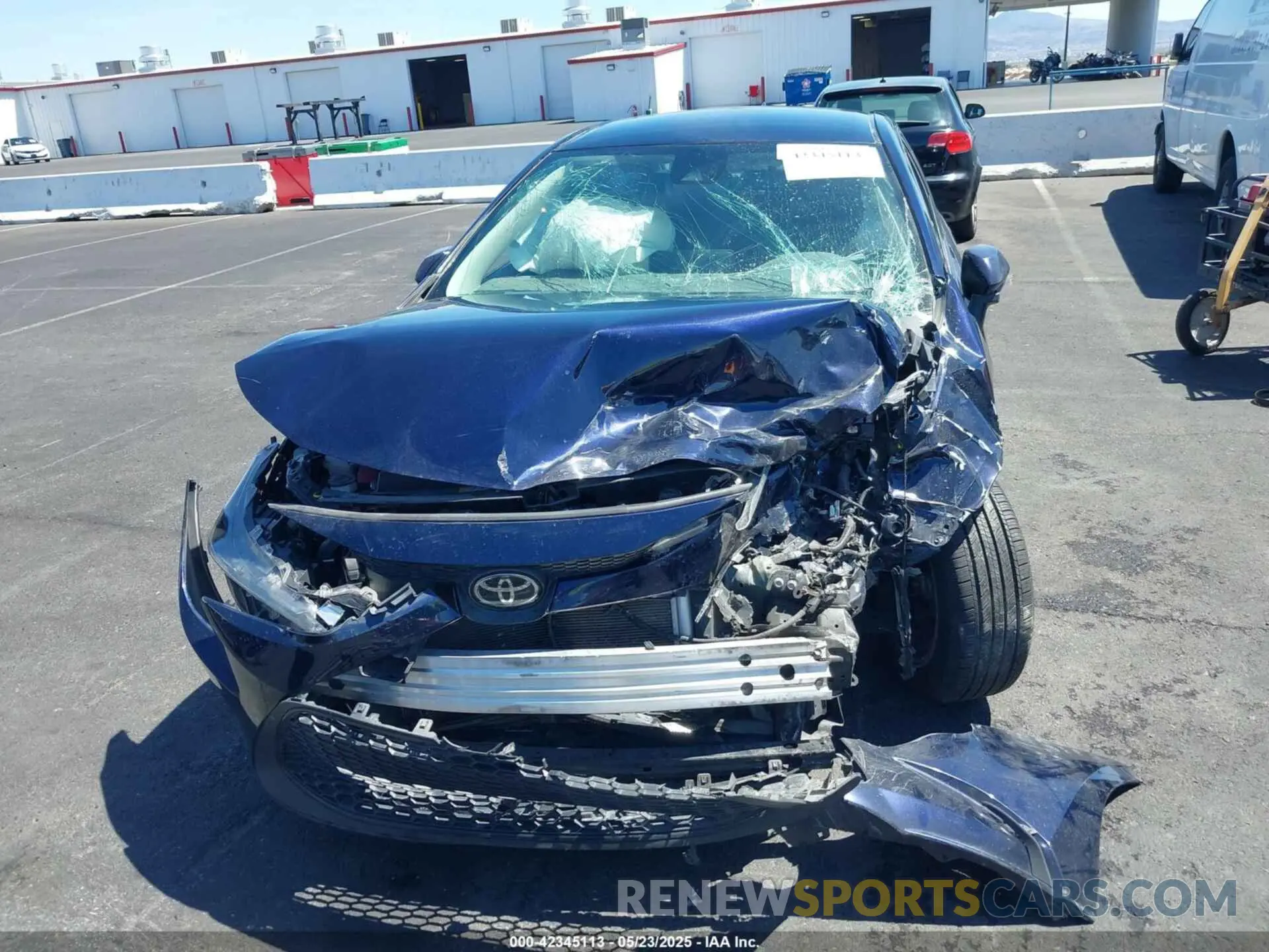 6 Photograph of a damaged car 5YFVPMAE5NP291871 TOYOTA COROLLA 2022