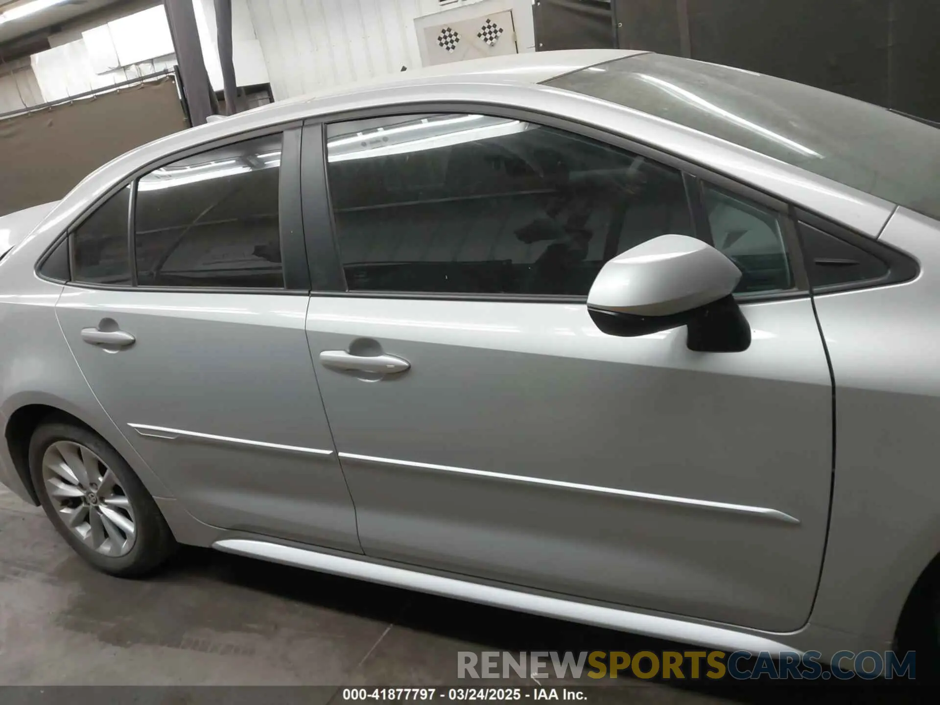 13 Photograph of a damaged car 5YFVPMAEXNP301360 TOYOTA COROLLA 2022