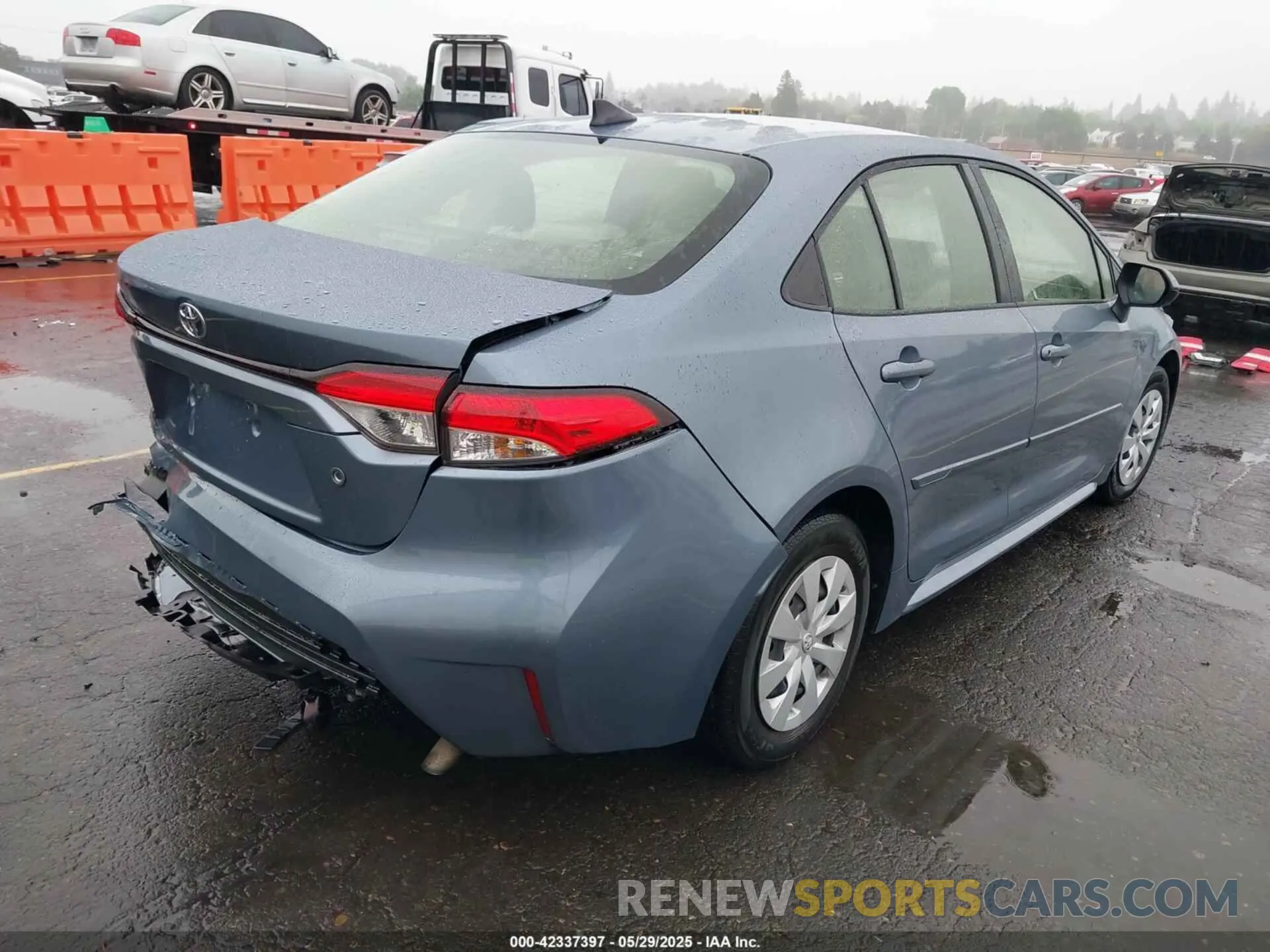 4 Photograph of a damaged car JTDDPMAE1NJ215869 TOYOTA COROLLA 2022