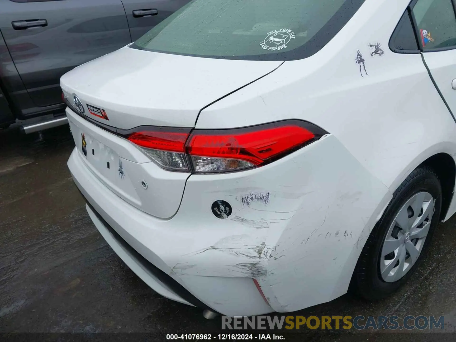 18 Photograph of a damaged car JTDDPMAEXN3026710 TOYOTA COROLLA 2022