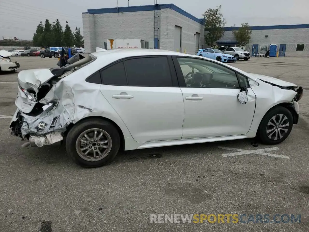 3 Photograph of a damaged car JTDEAMDE0N3008363 TOYOTA COROLLA 2022