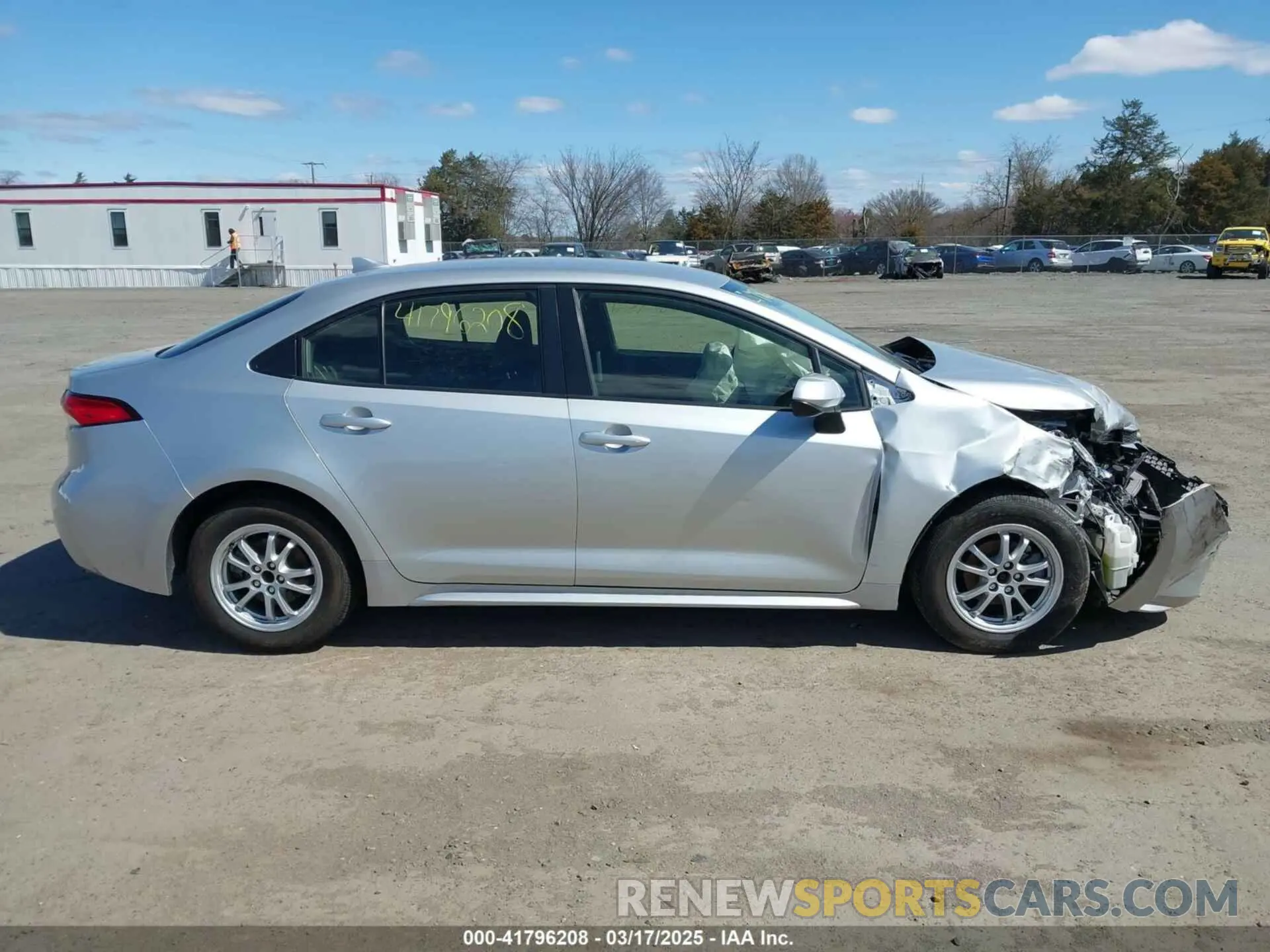 14 Photograph of a damaged car JTDEAMDE0NJ043464 TOYOTA COROLLA 2022