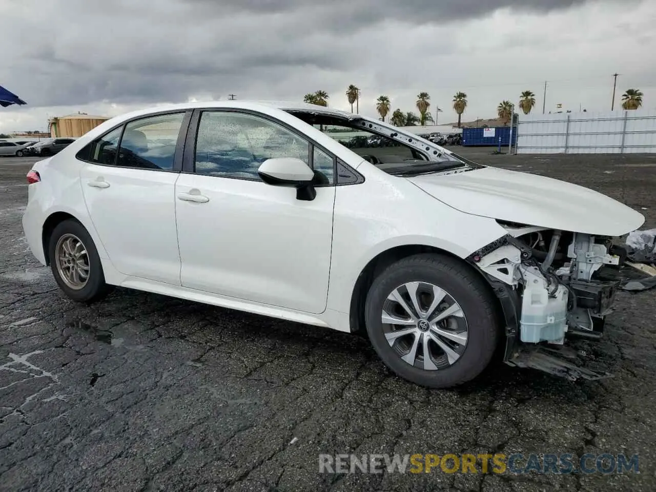 4 Photograph of a damaged car JTDEAMDE0NJ054349 TOYOTA COROLLA 2022