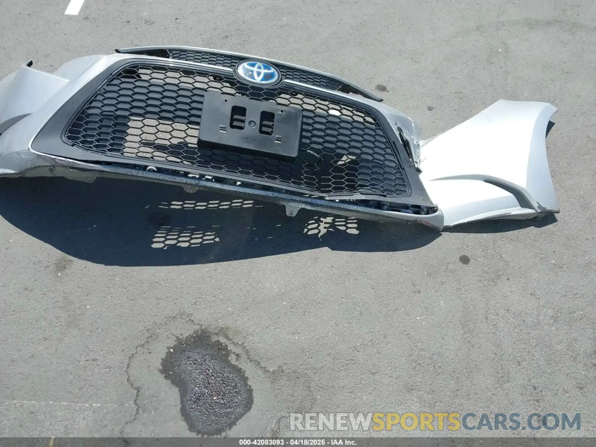 12 Photograph of a damaged car JTDEAMDE0NJ056831 TOYOTA COROLLA 2022