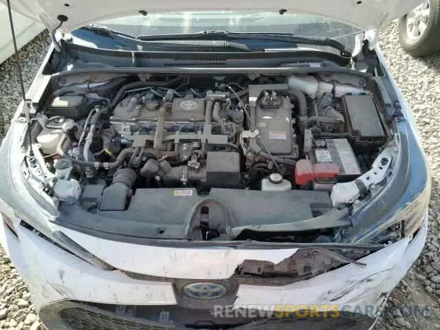 11 Photograph of a damaged car JTDEAMDE1NJ036409 TOYOTA COROLLA 2022